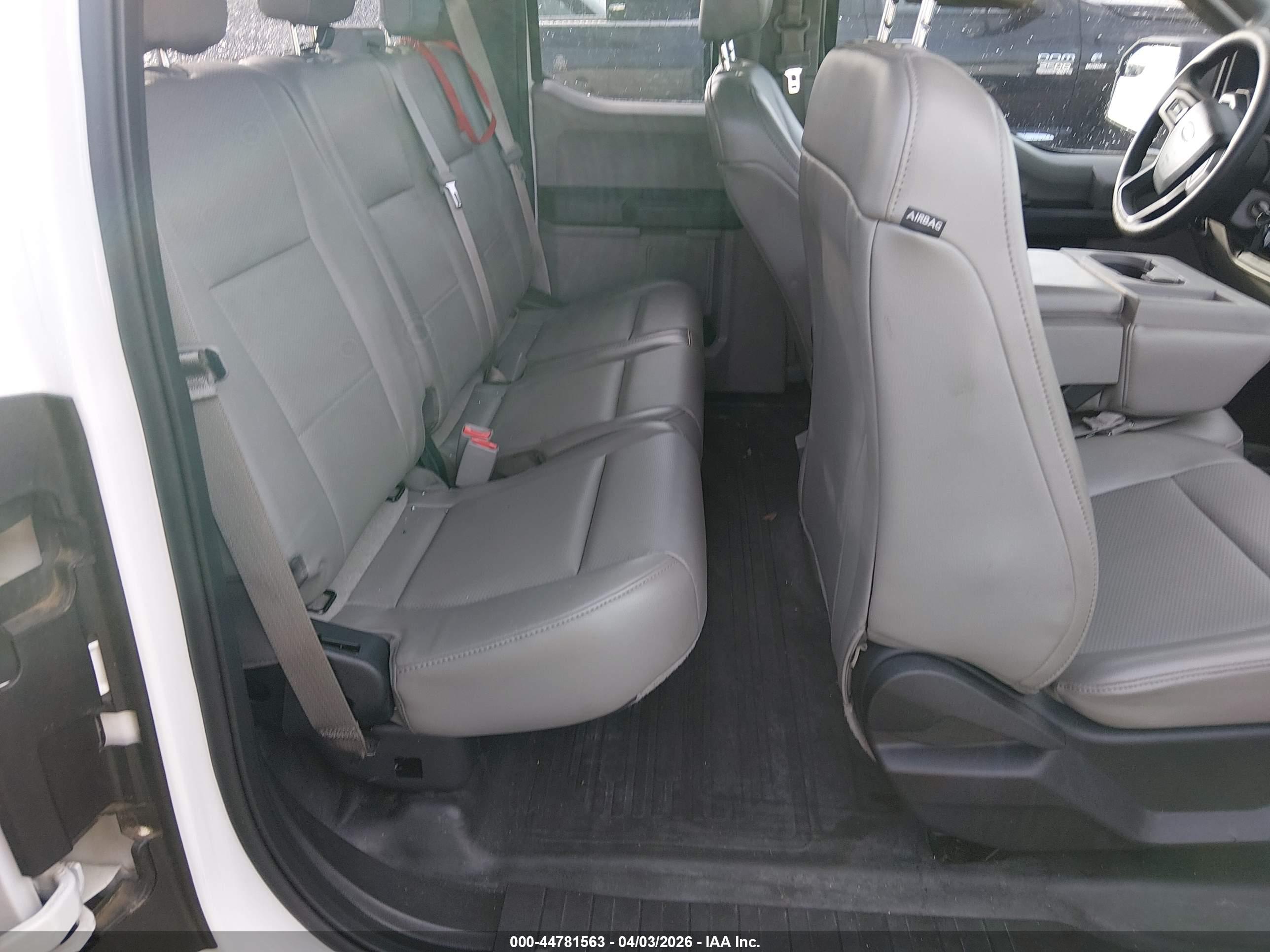 FORD F-150 image 8