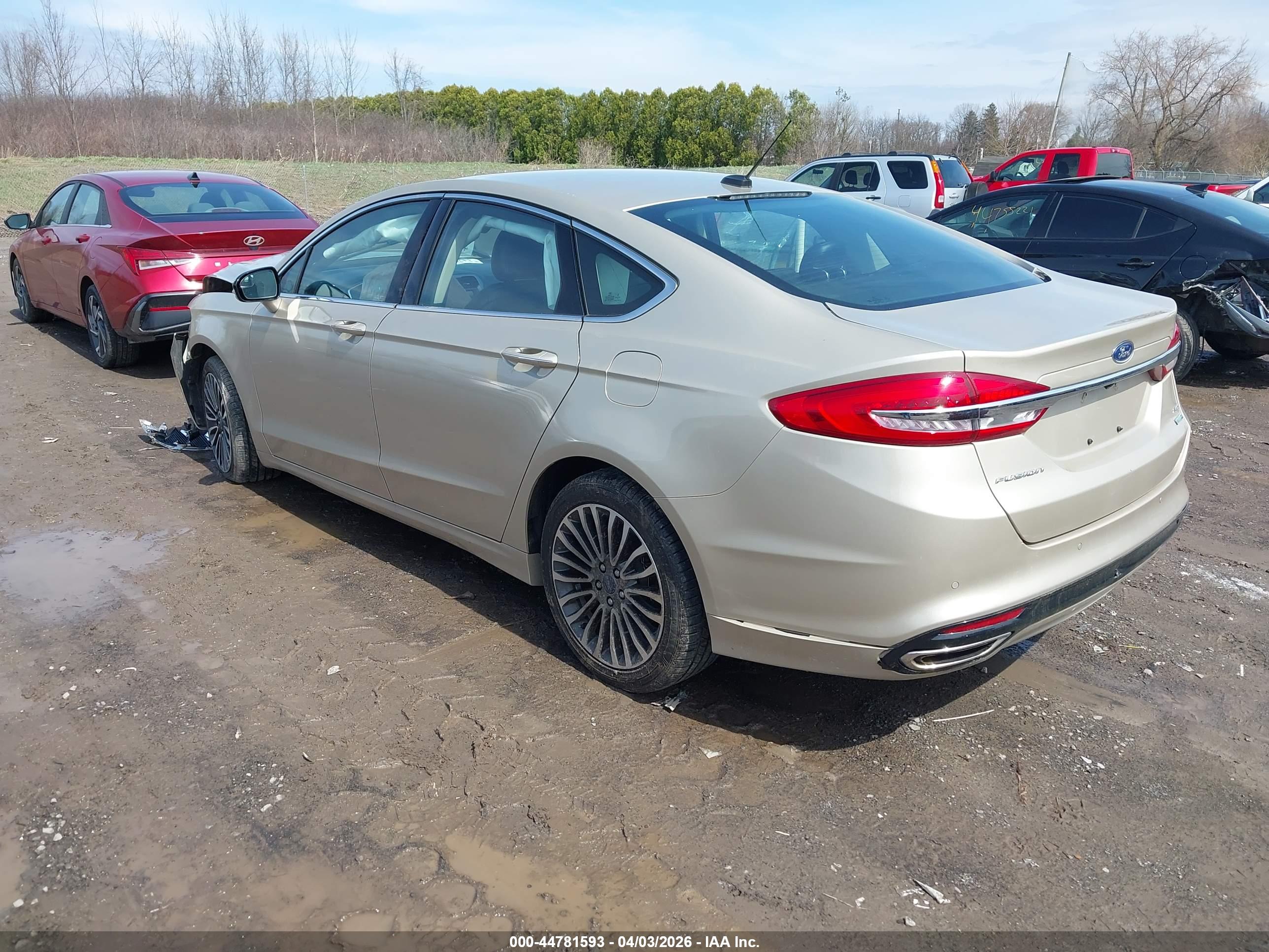 FORD FUSION image 3