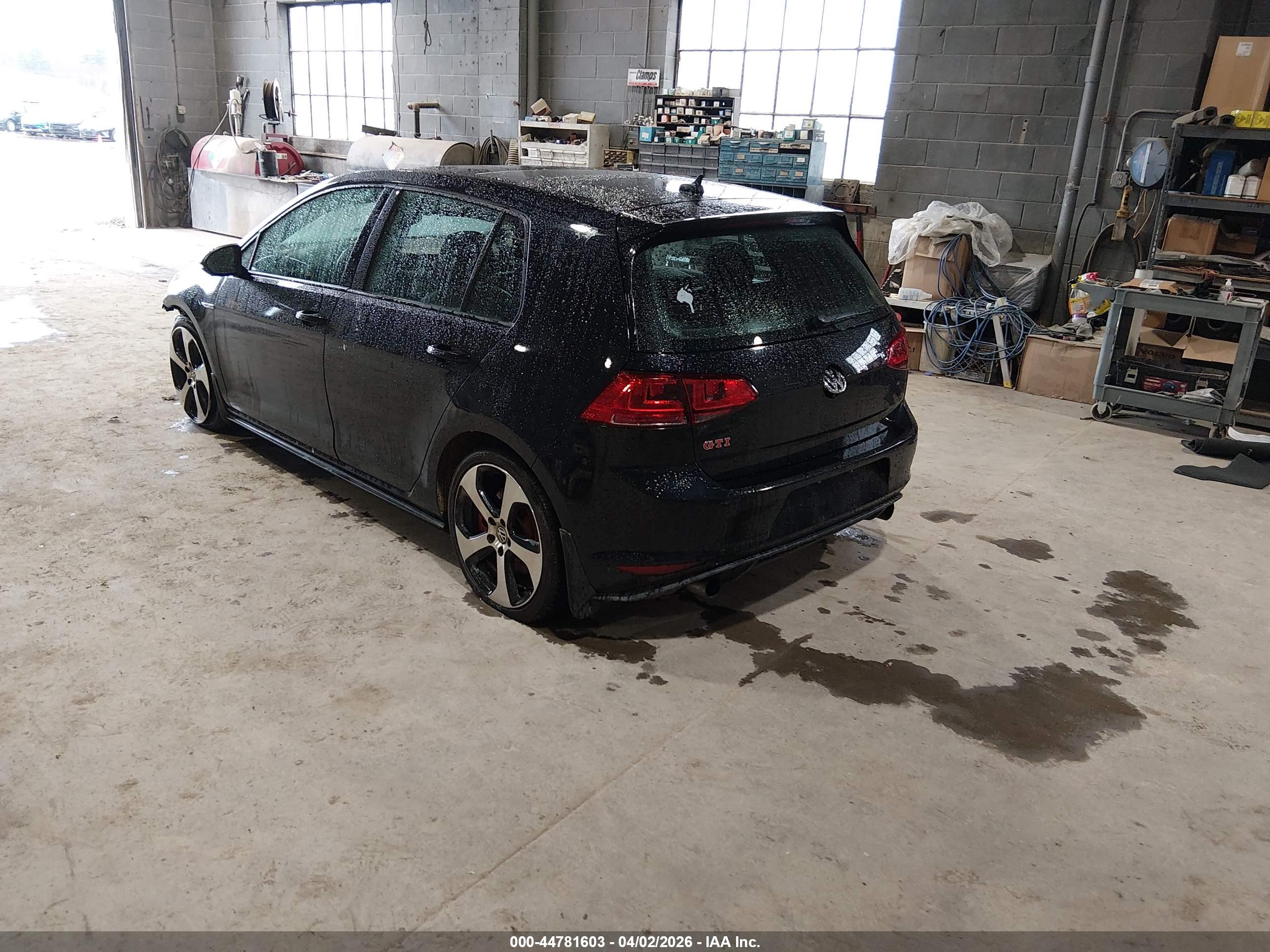 VOLKSWAGEN GOLF image 3
