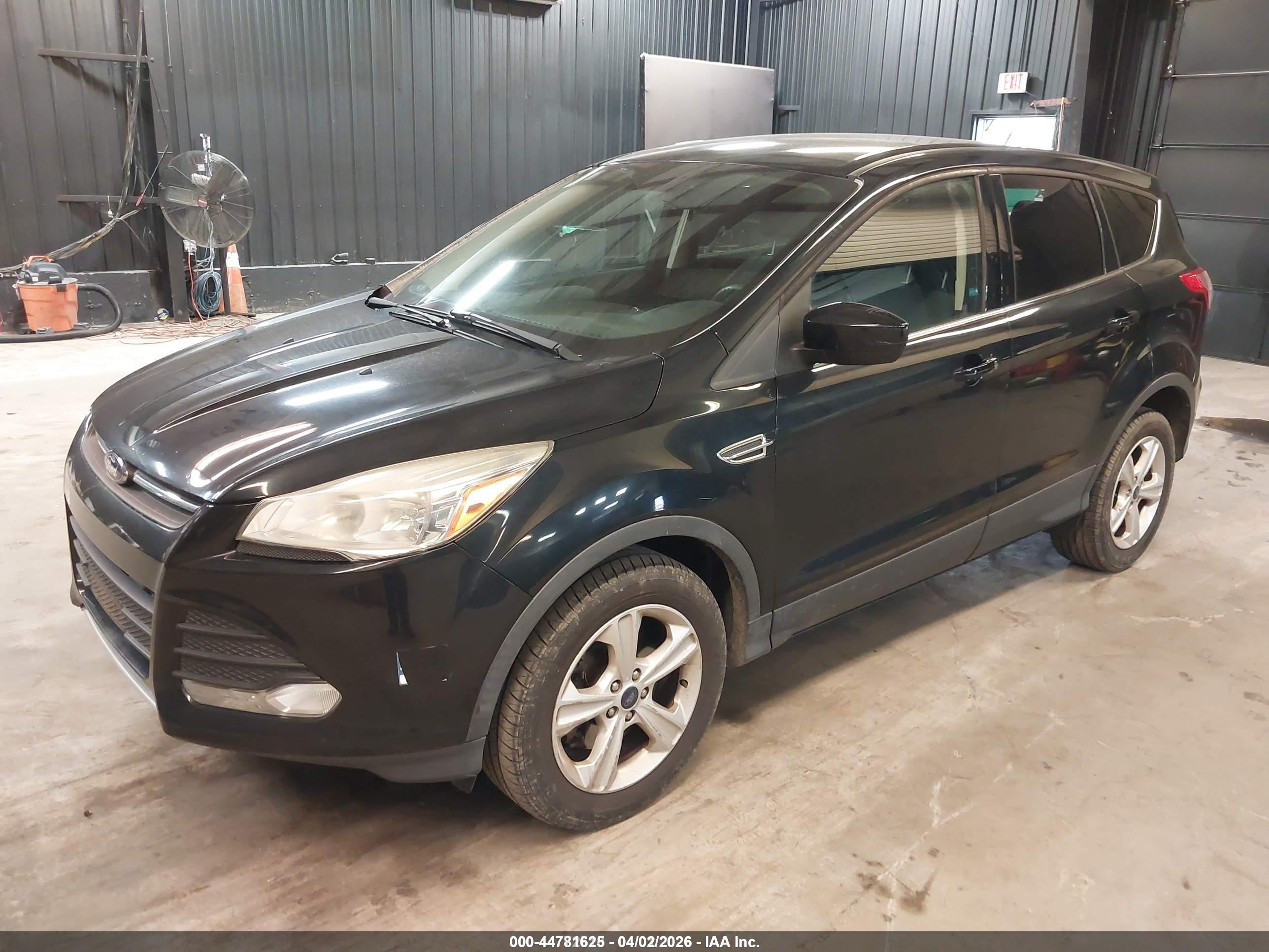 FORD ESCAPE image 2