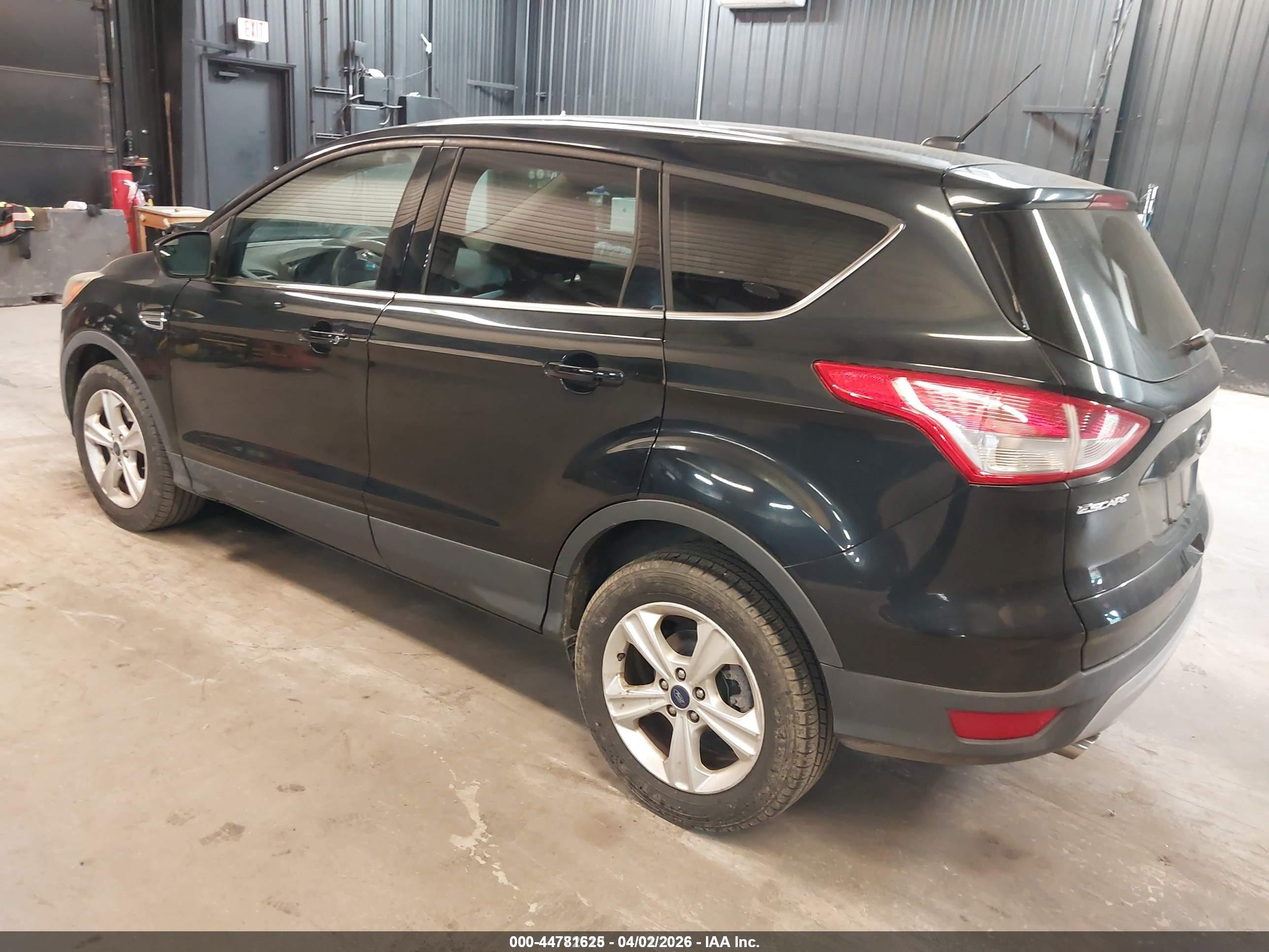 FORD ESCAPE image 3