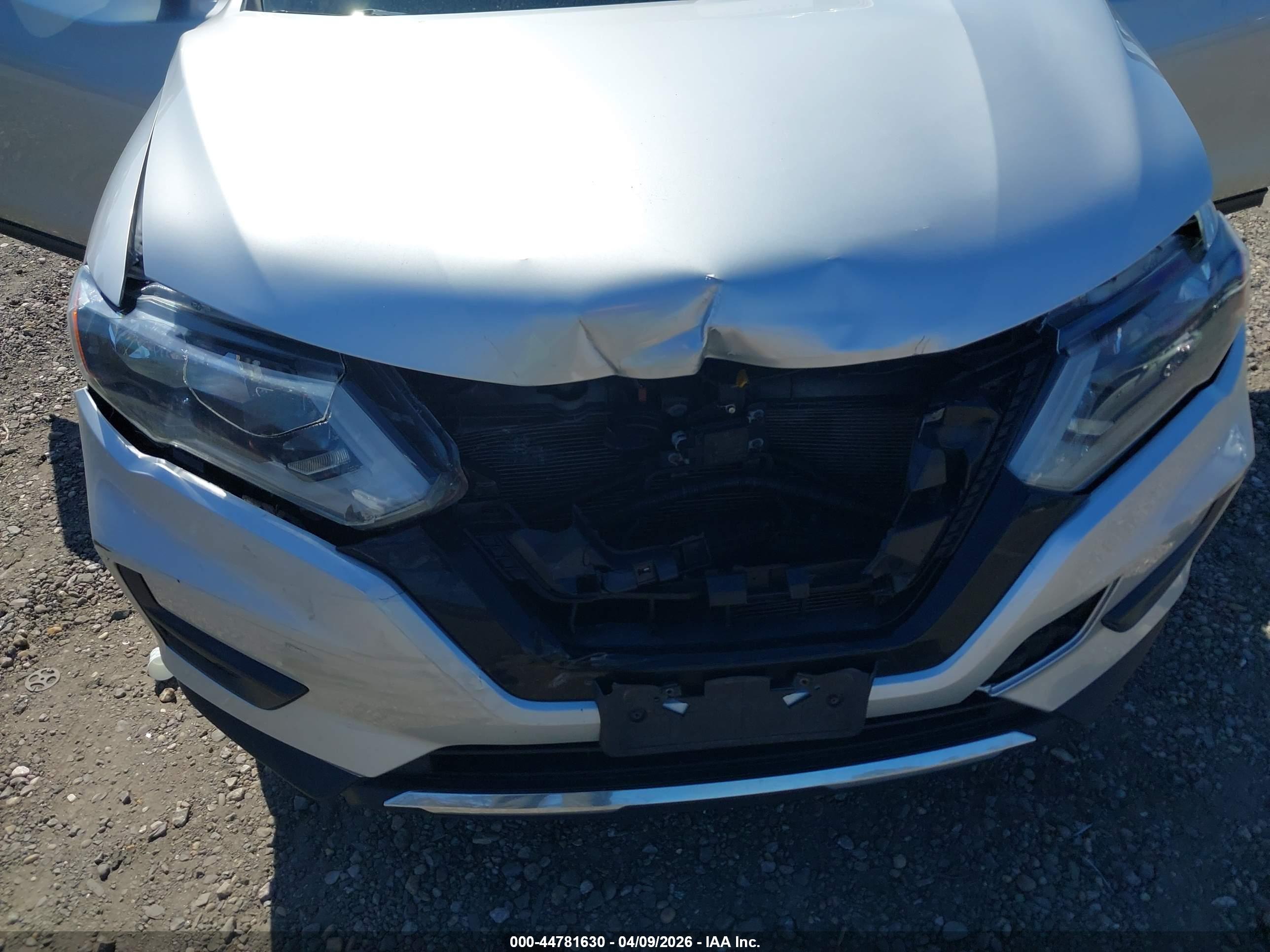 NISSAN ROGUE image 6