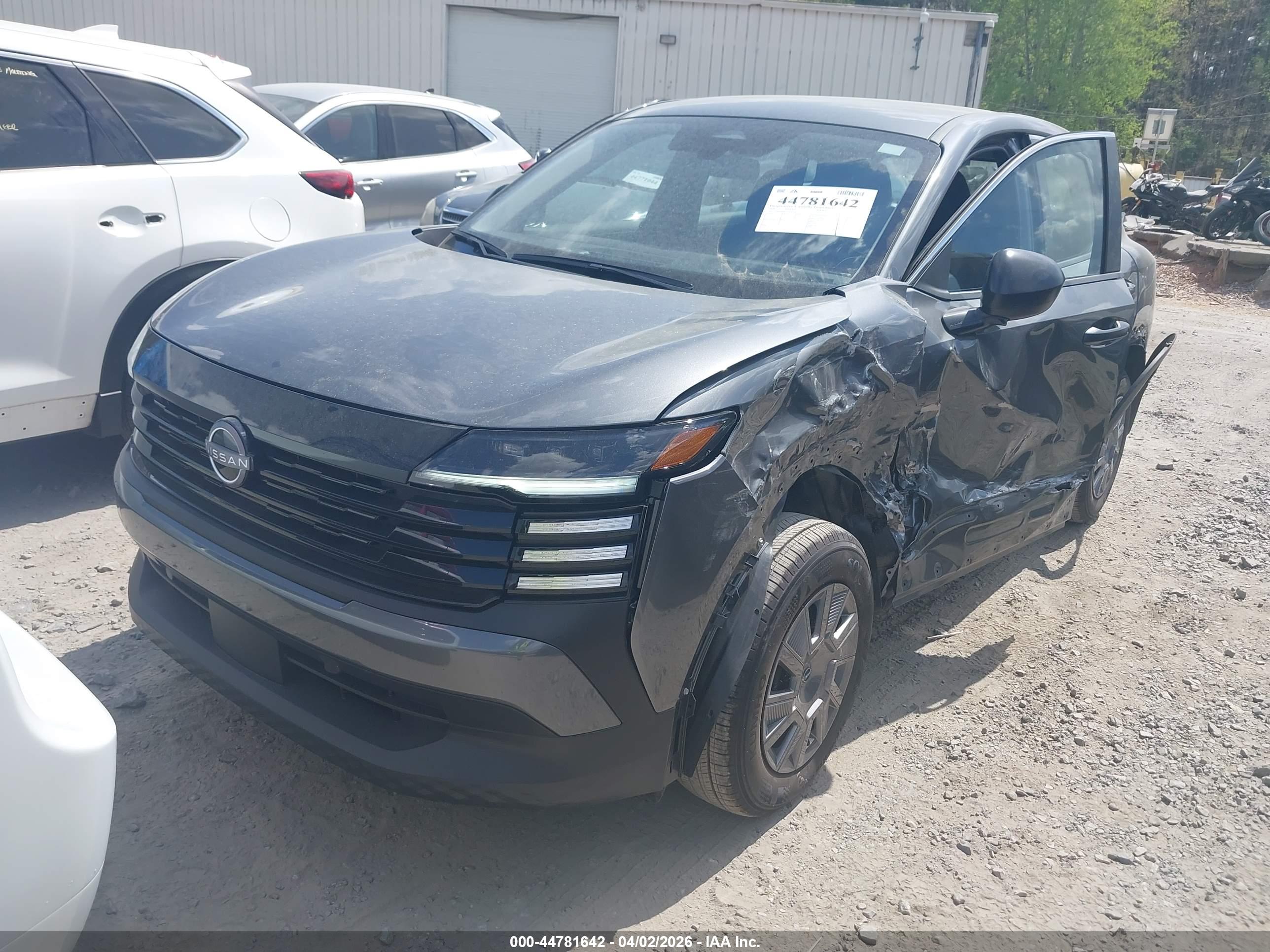 NISSAN KICKS image 2