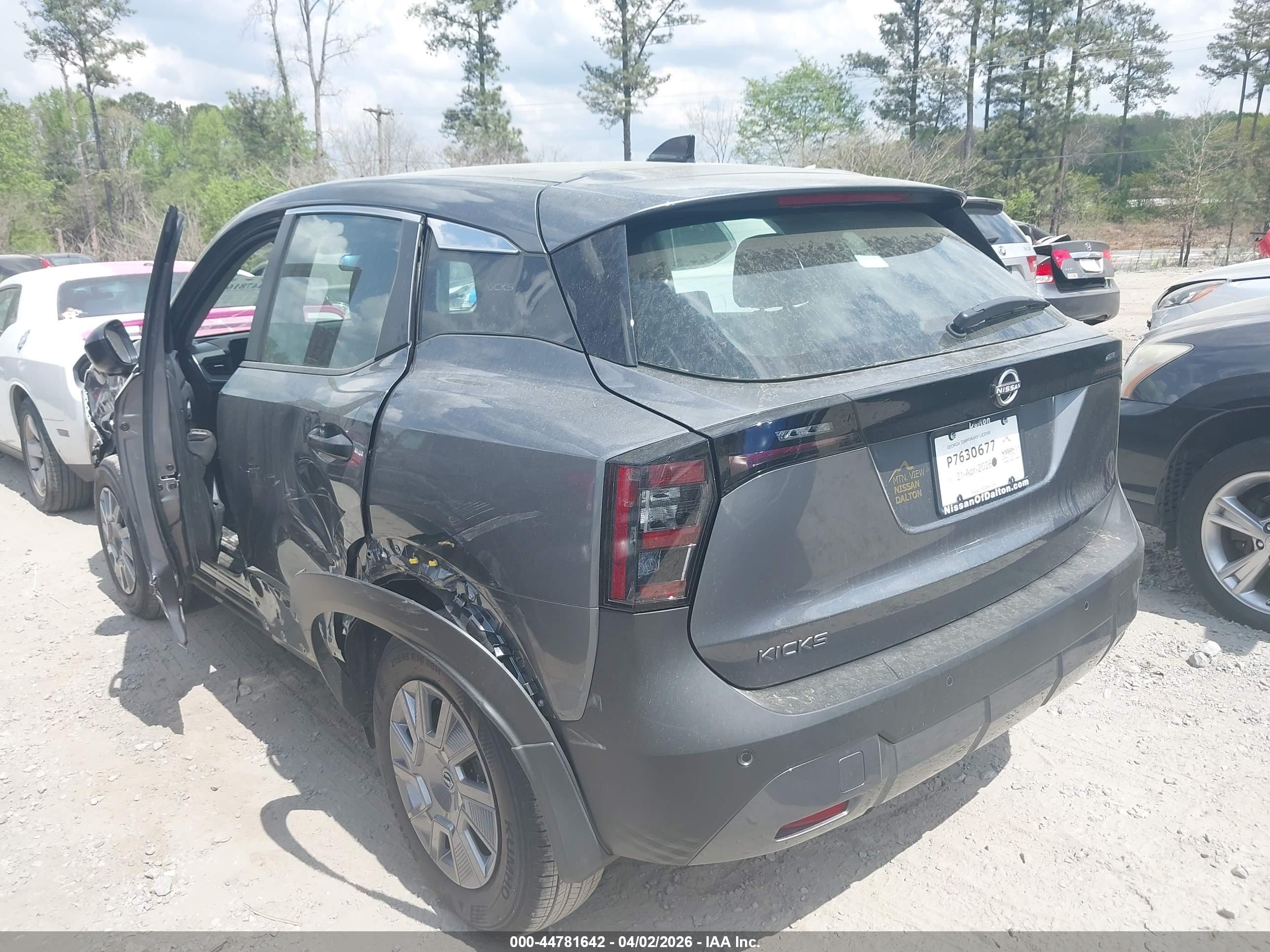 NISSAN KICKS image 3
