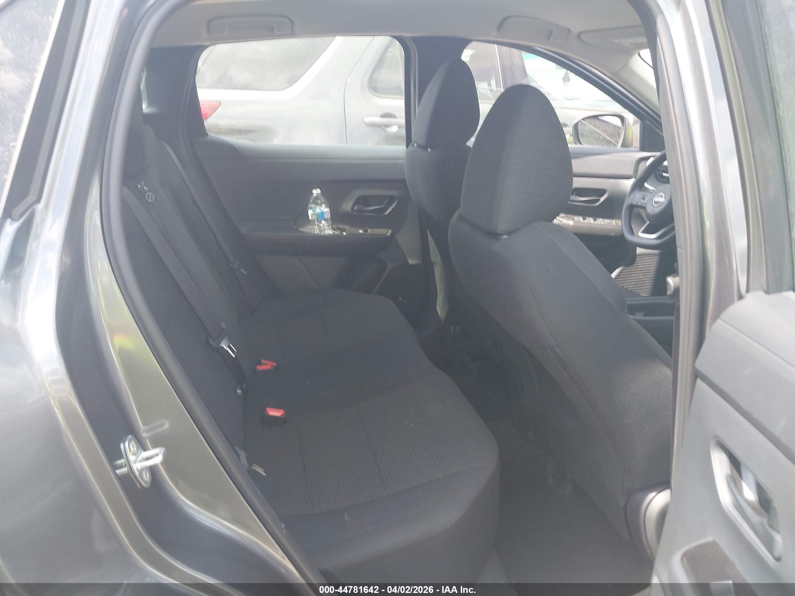 NISSAN KICKS image 8