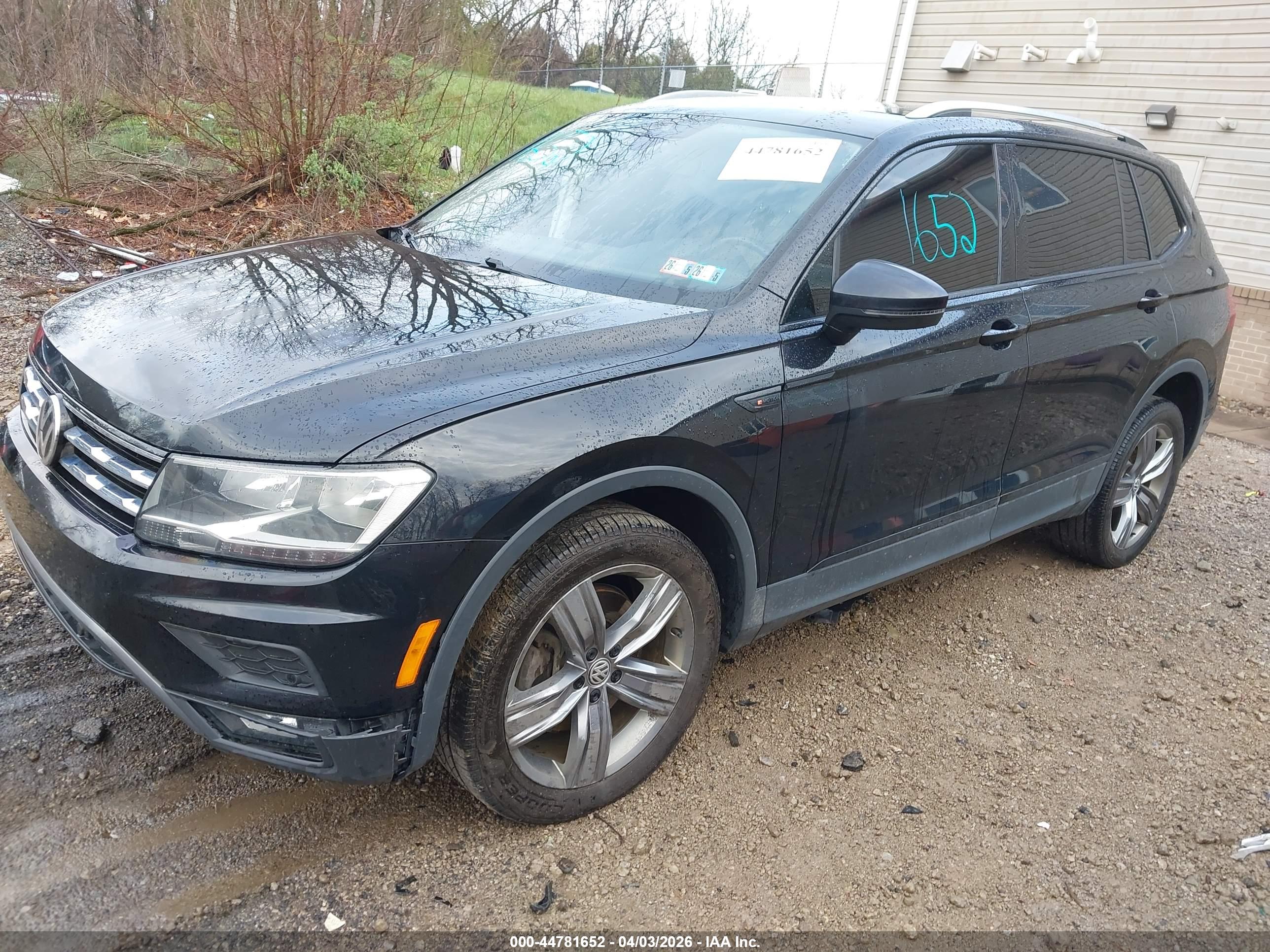 VOLKSWAGEN TIGUAN image 2