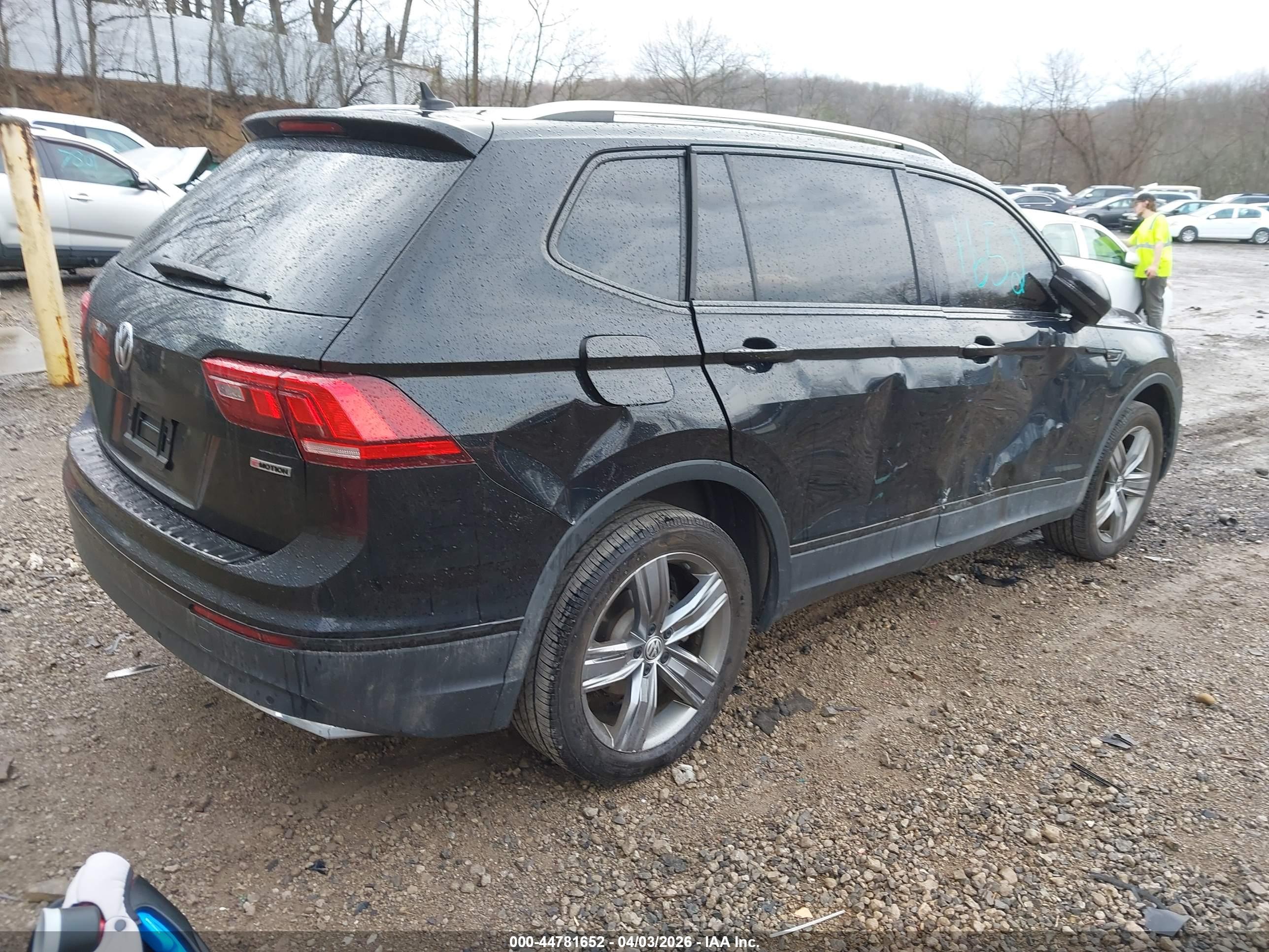 VOLKSWAGEN TIGUAN image 4
