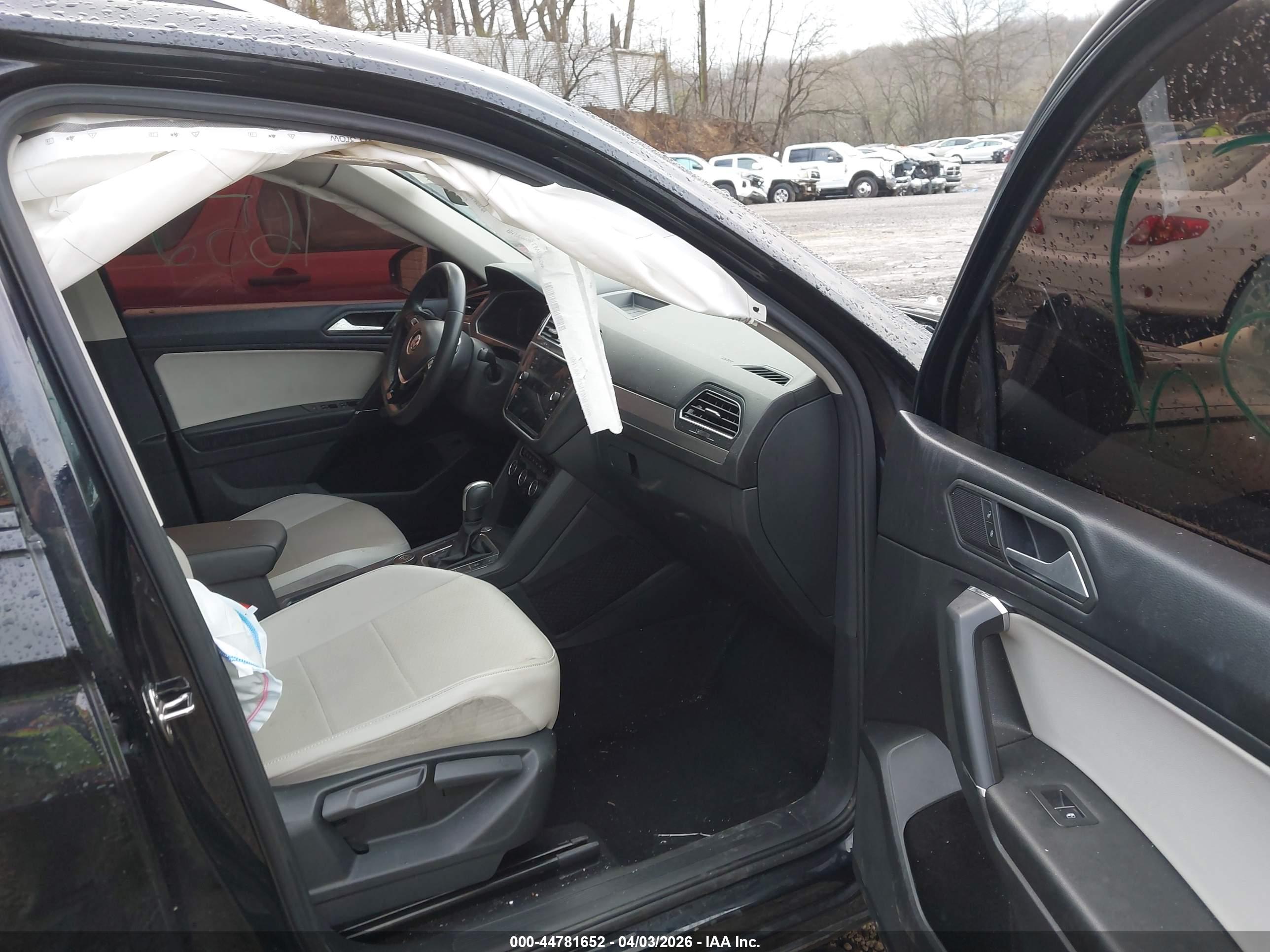 VOLKSWAGEN TIGUAN image 5