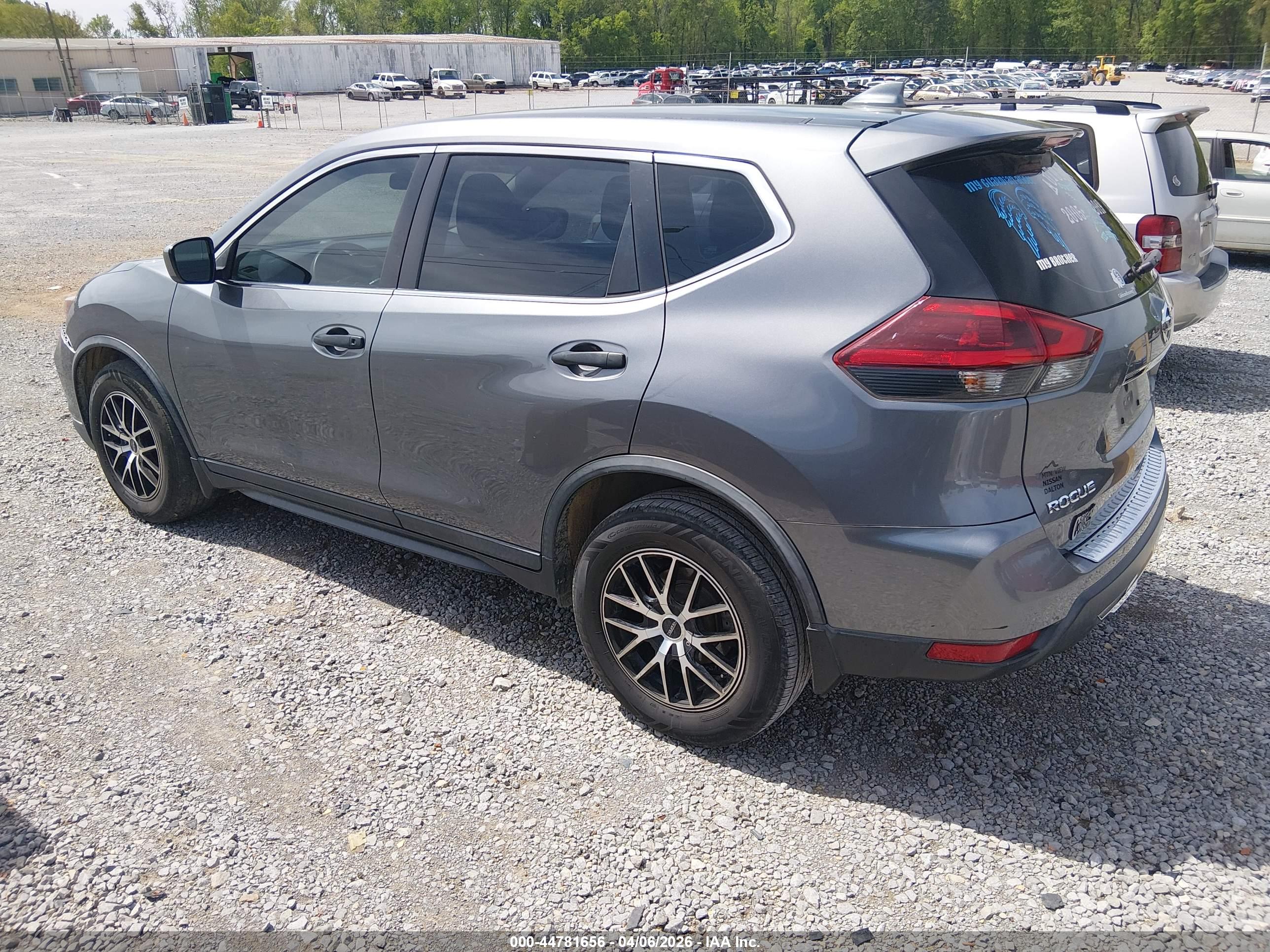 NISSAN ROGUE image 3