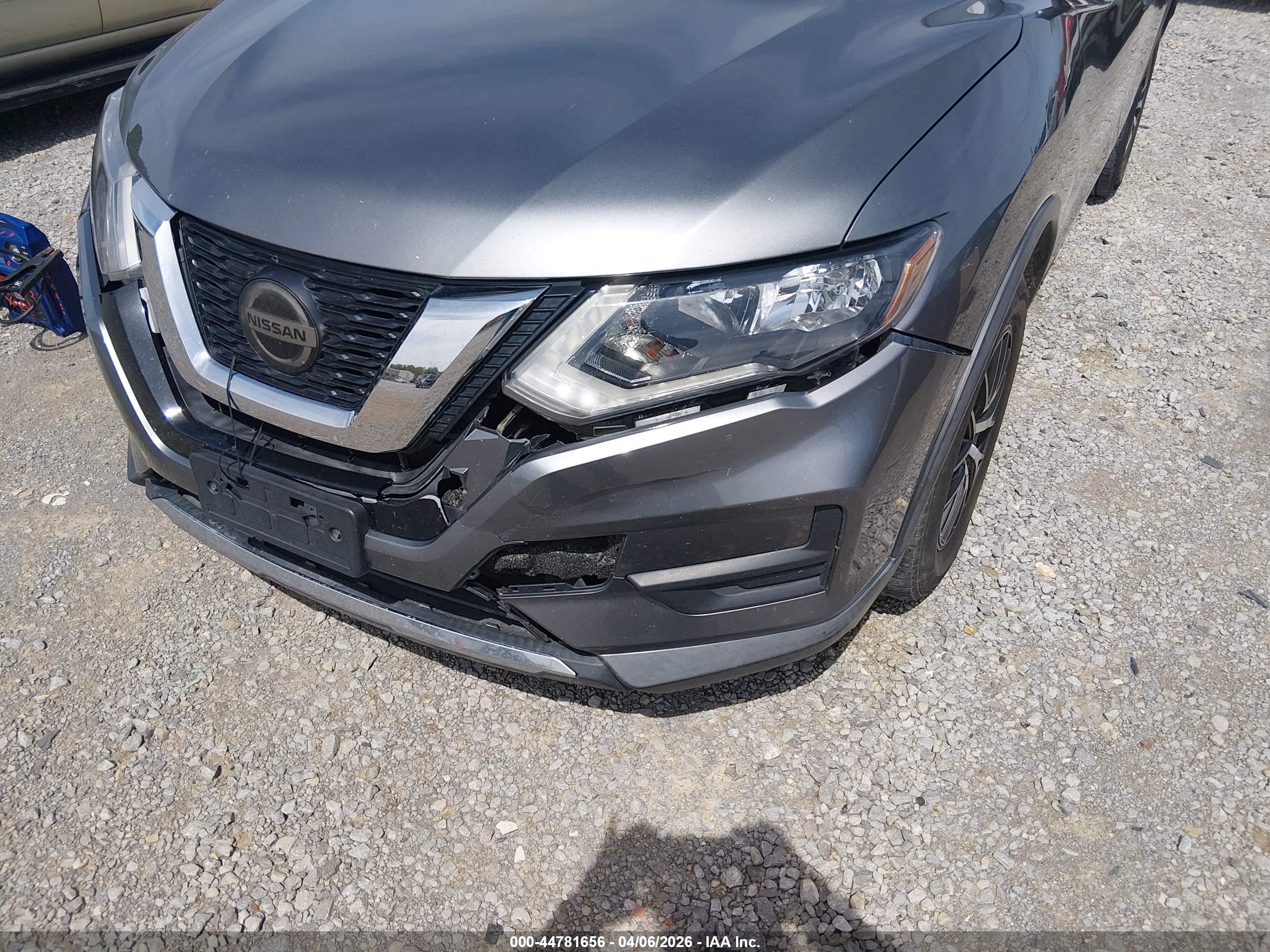 NISSAN ROGUE image 6