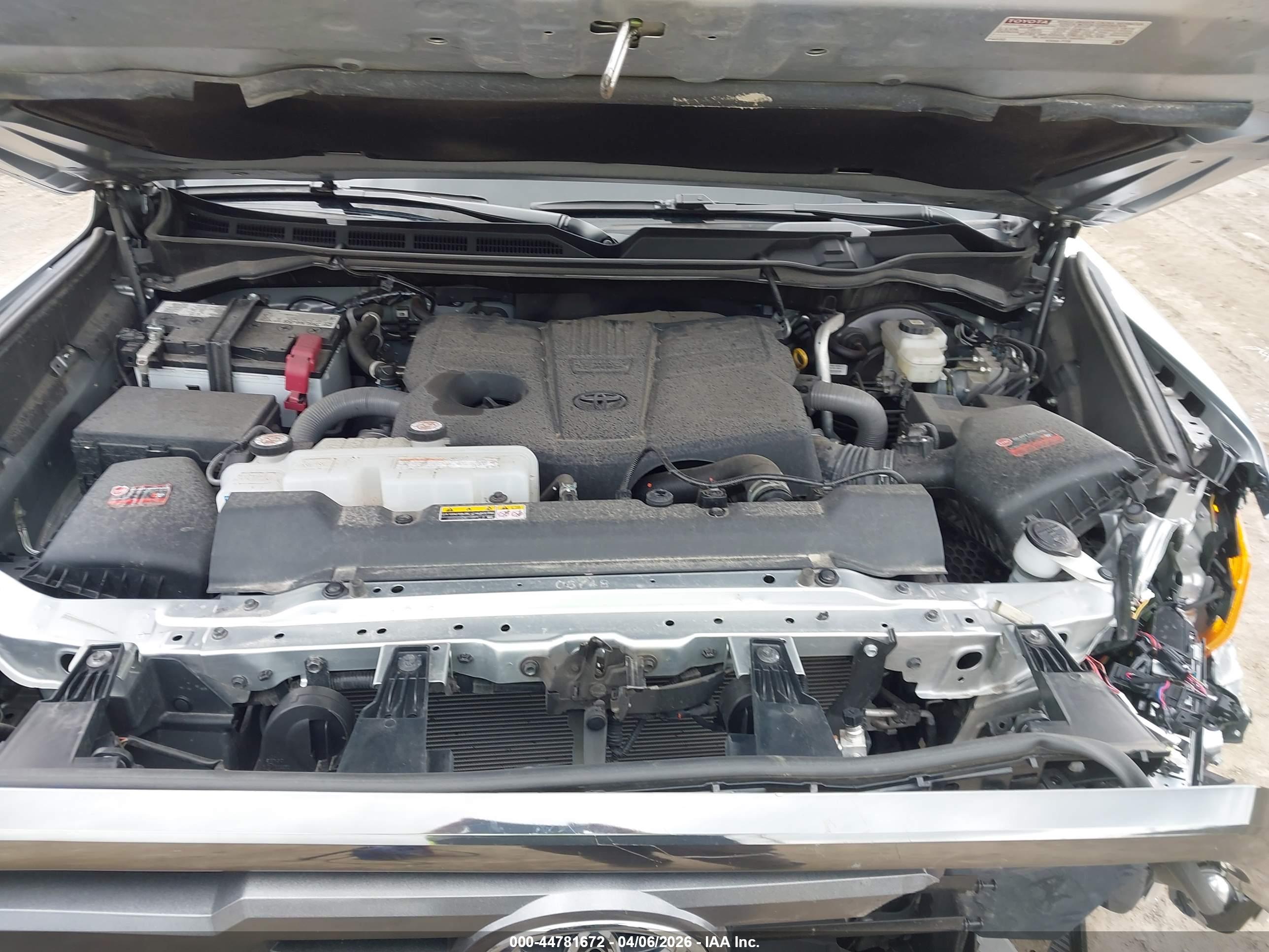 TOYOTA TUNDRA image 10