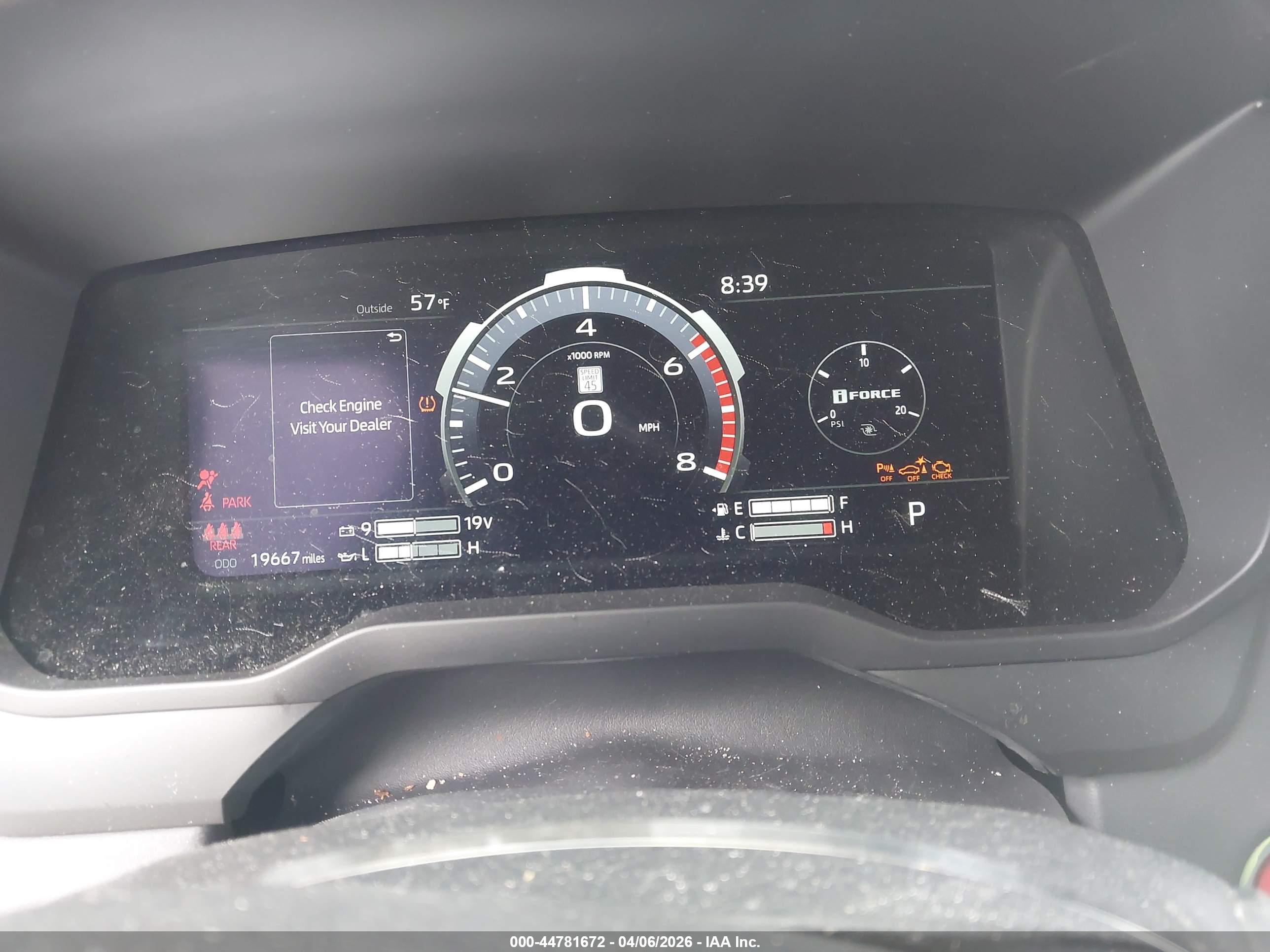 TOYOTA TUNDRA image 7