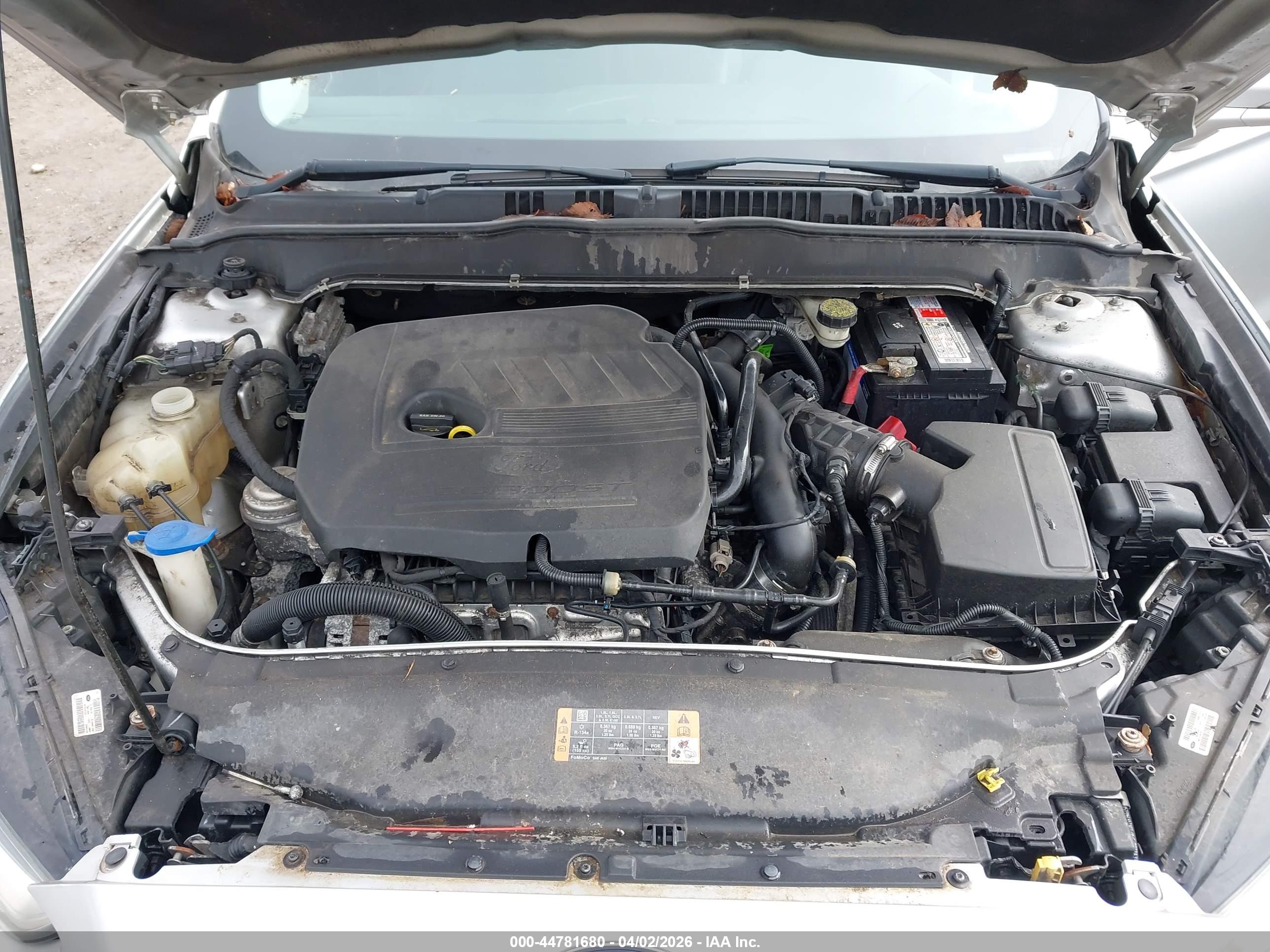 FORD FUSION image 10