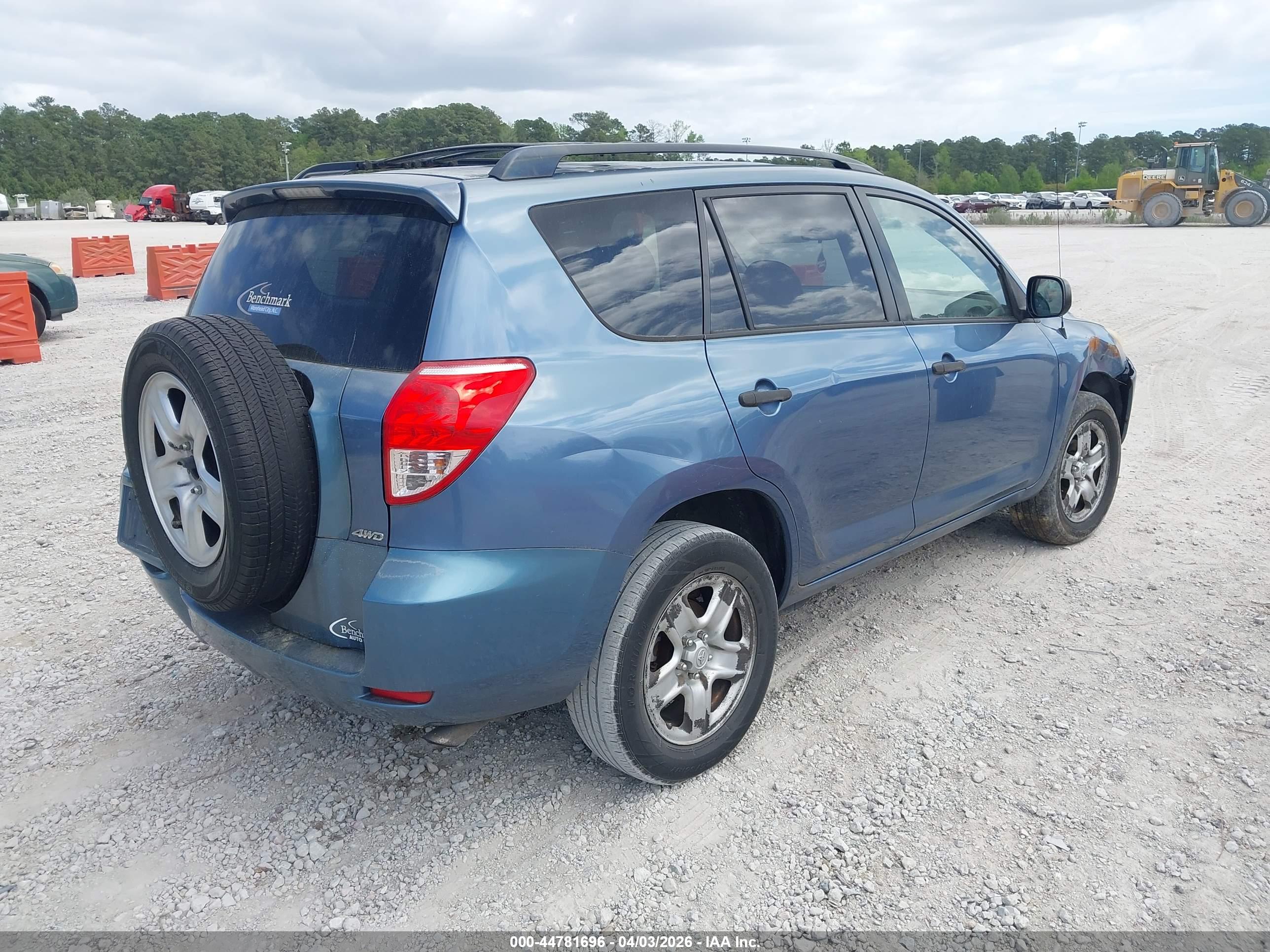TOYOTA RAV4 image 4