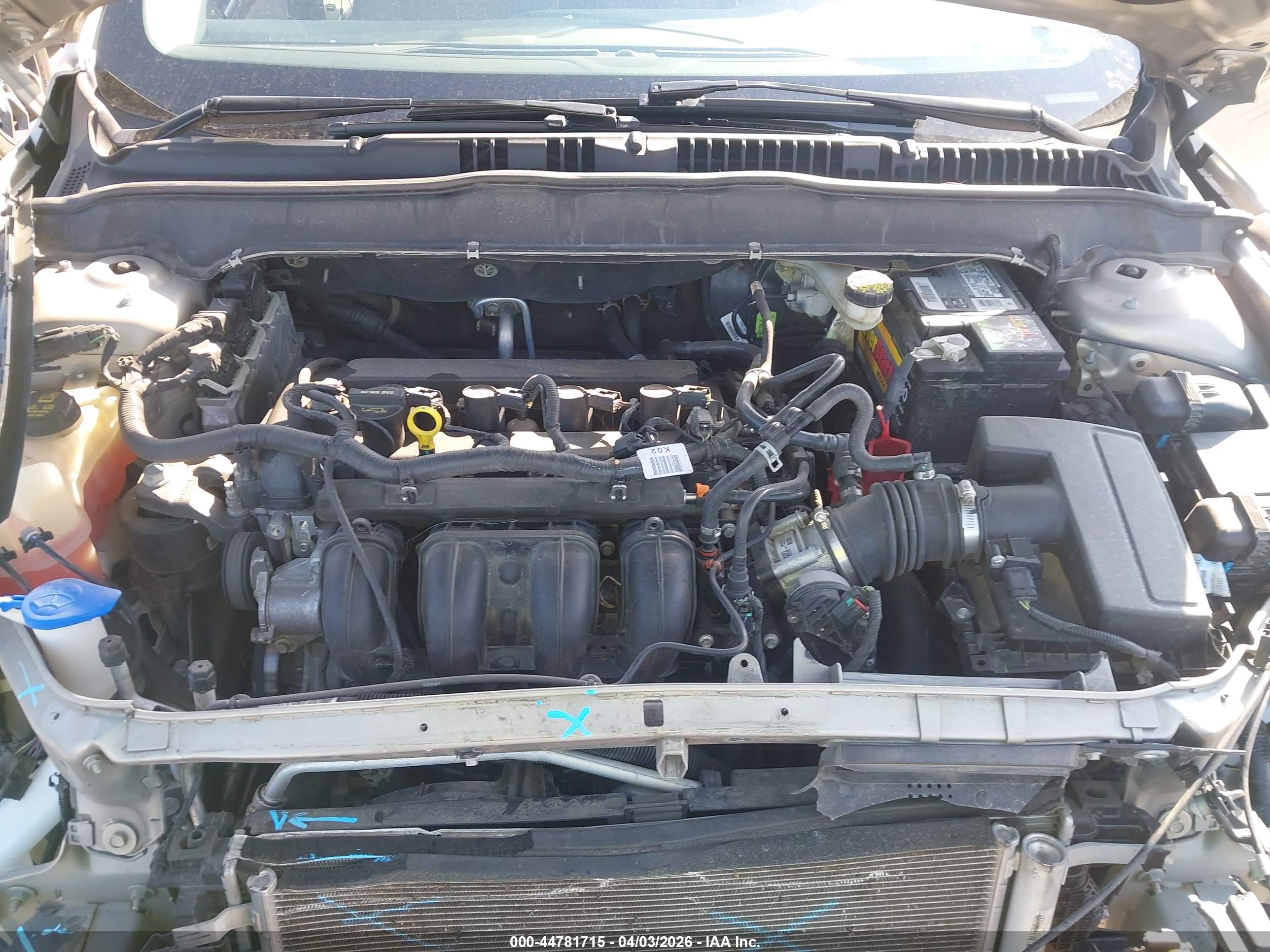 FORD FUSION image 10