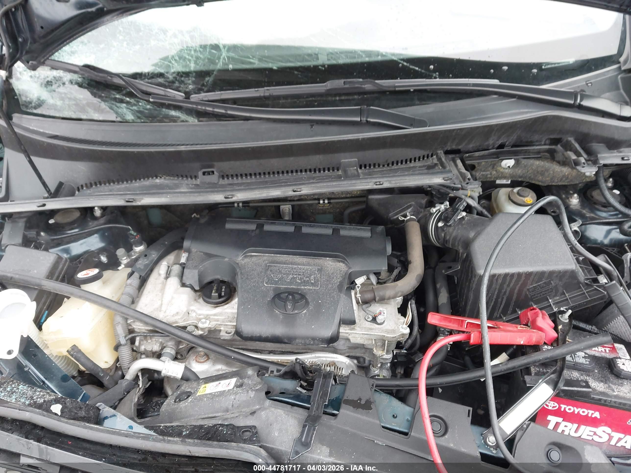 TOYOTA RAV4 image 10