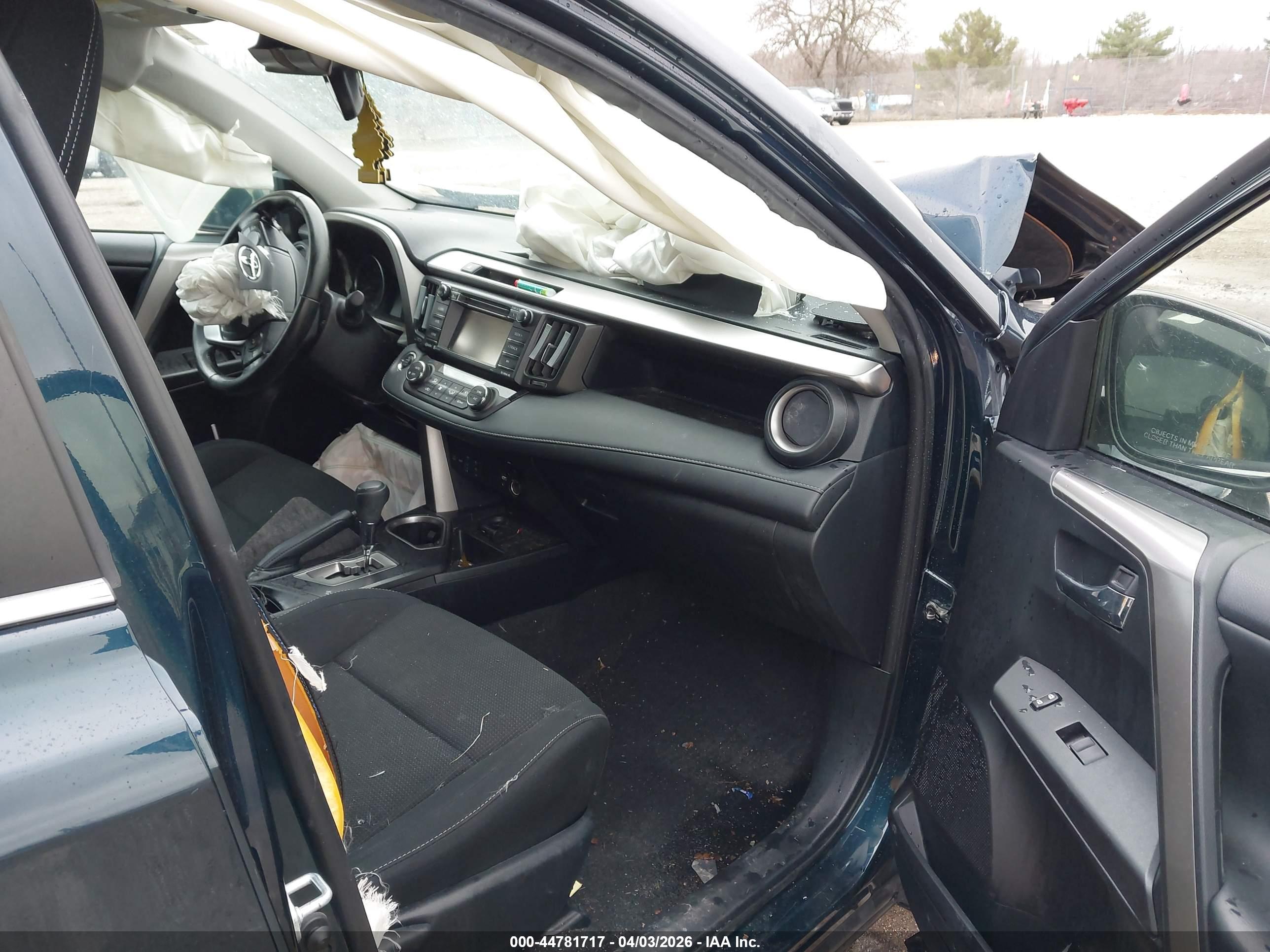TOYOTA RAV4 image 5