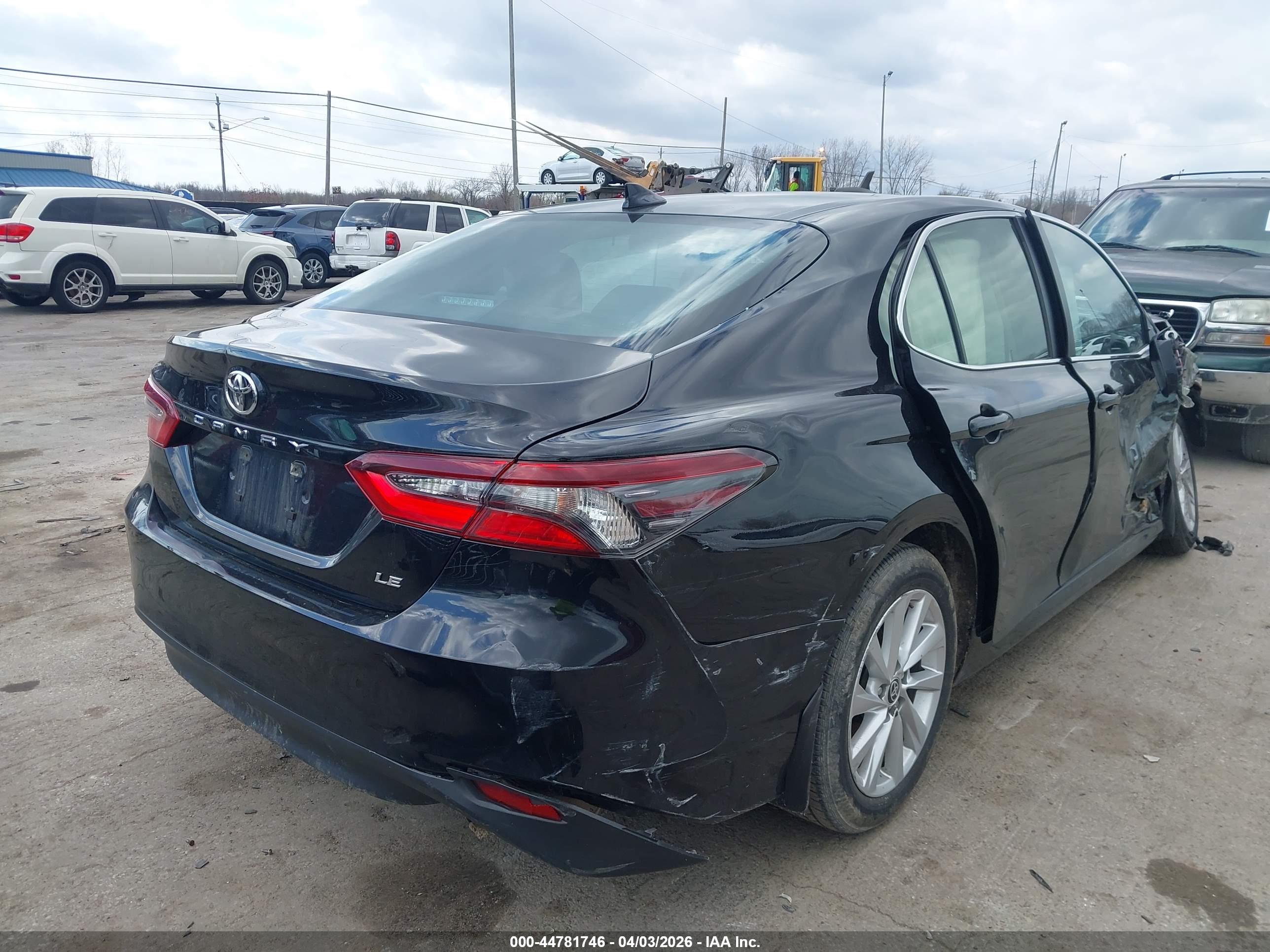 TOYOTA CAMRY image 4