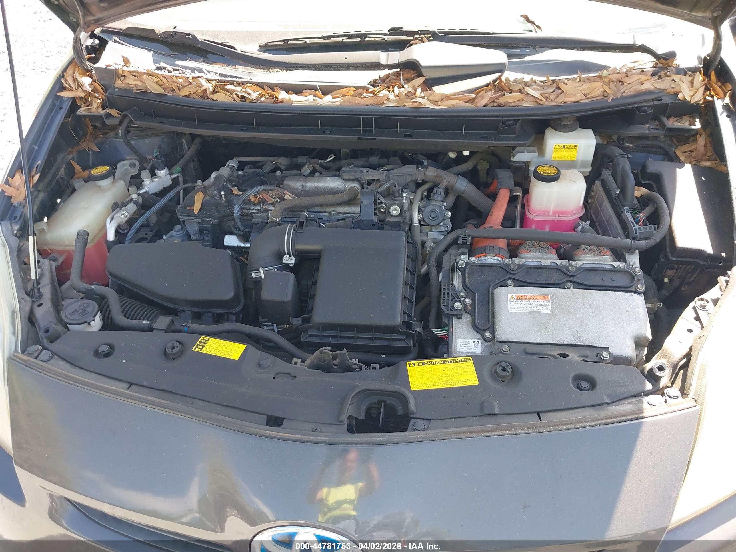 TOYOTA PRIUS image 10