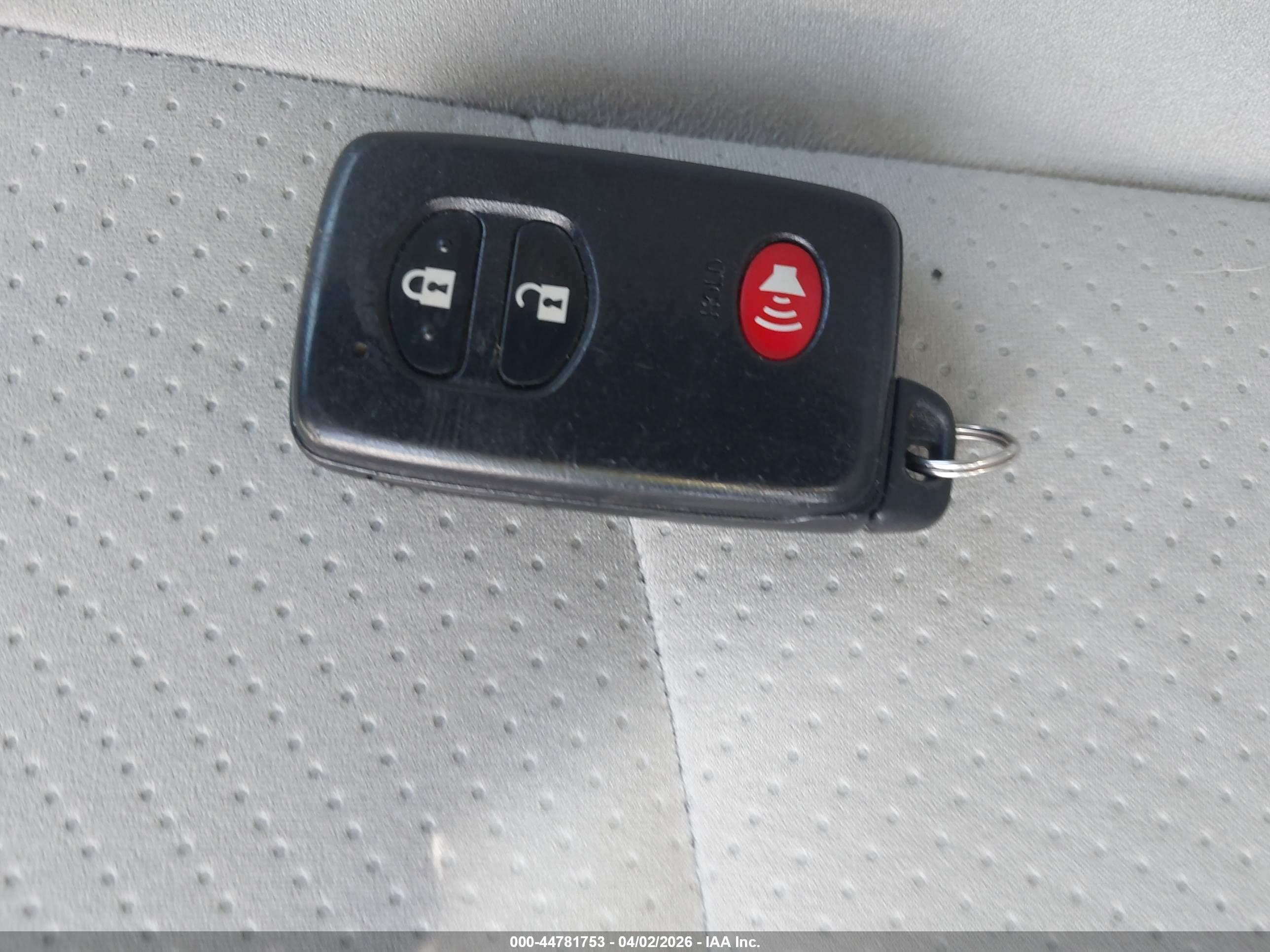 TOYOTA PRIUS image 11