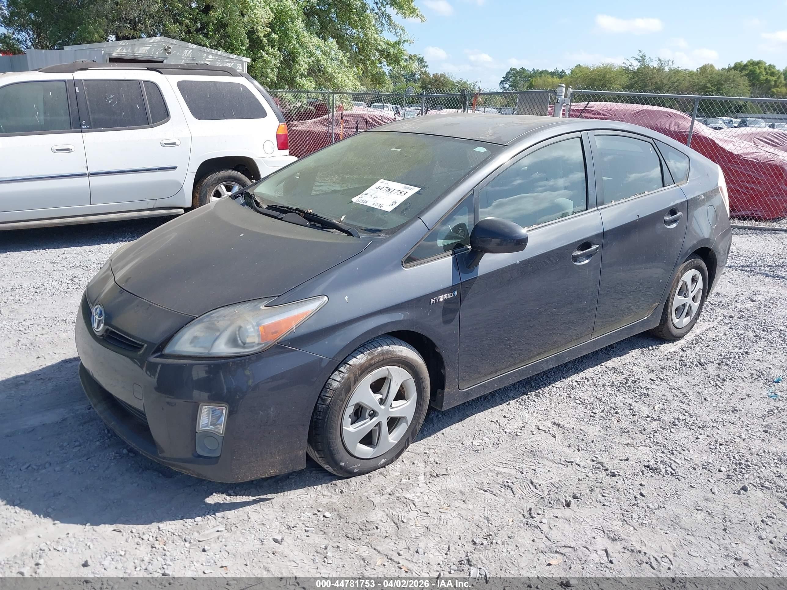 TOYOTA PRIUS image 2
