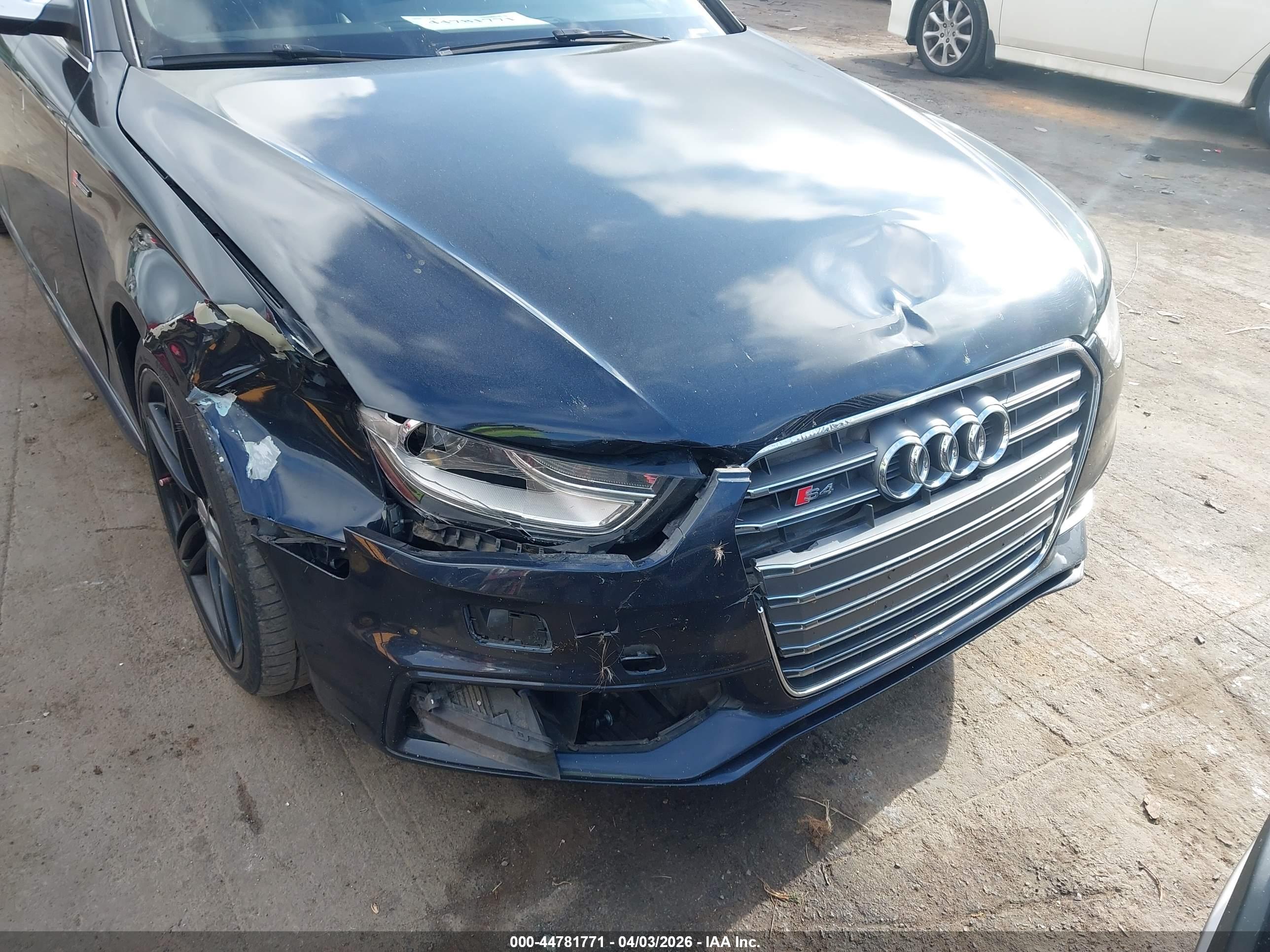 AUDI S4 image 6