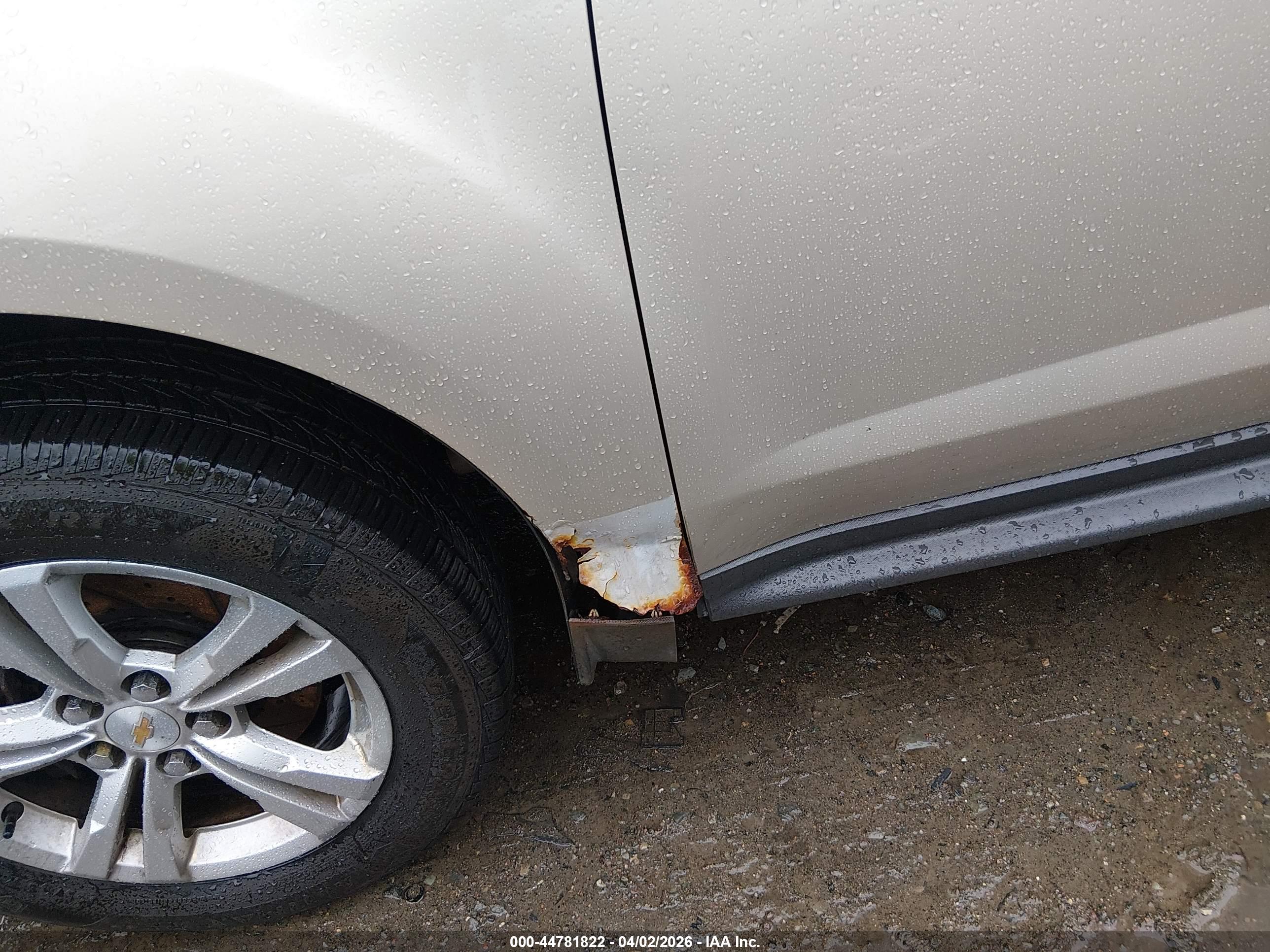 CHEVROLET EQUINOX image 6