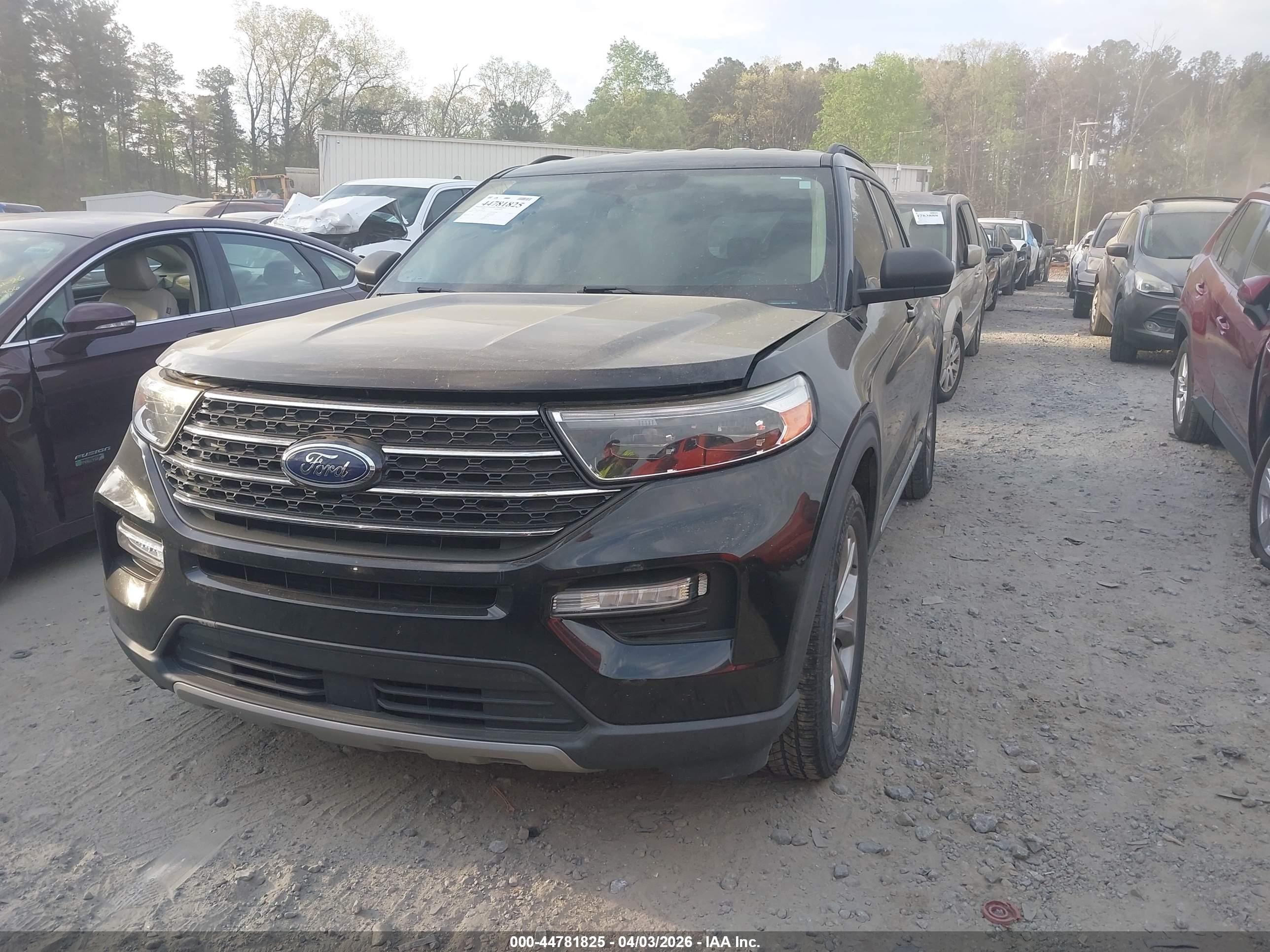 FORD EXPLORER image 2