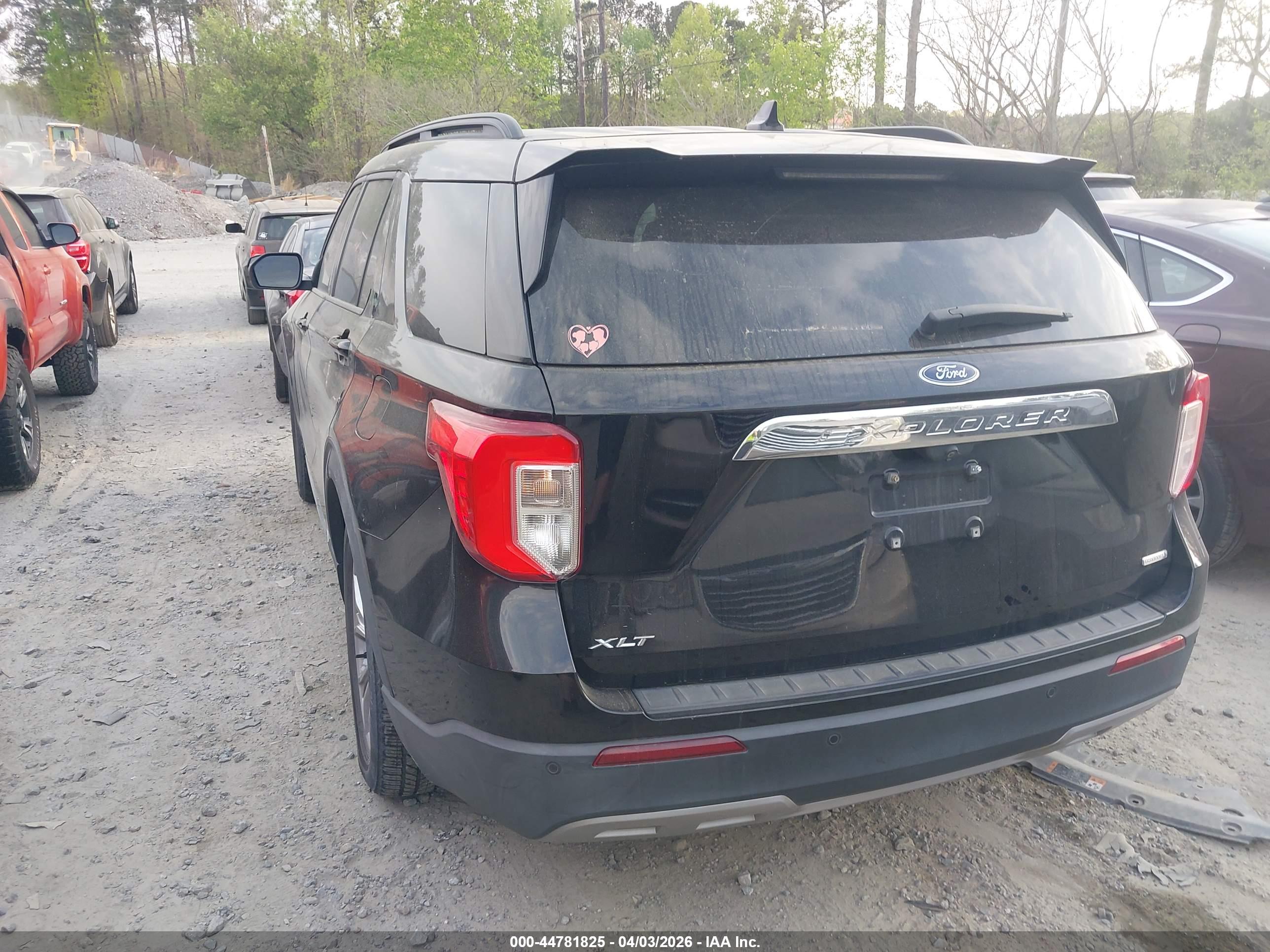 FORD EXPLORER image 3