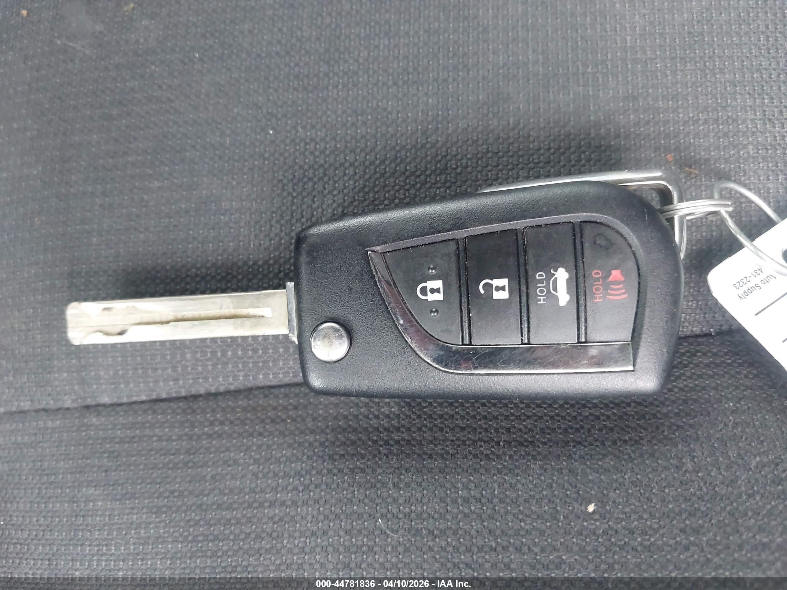 TOYOTA COROLLA image 11