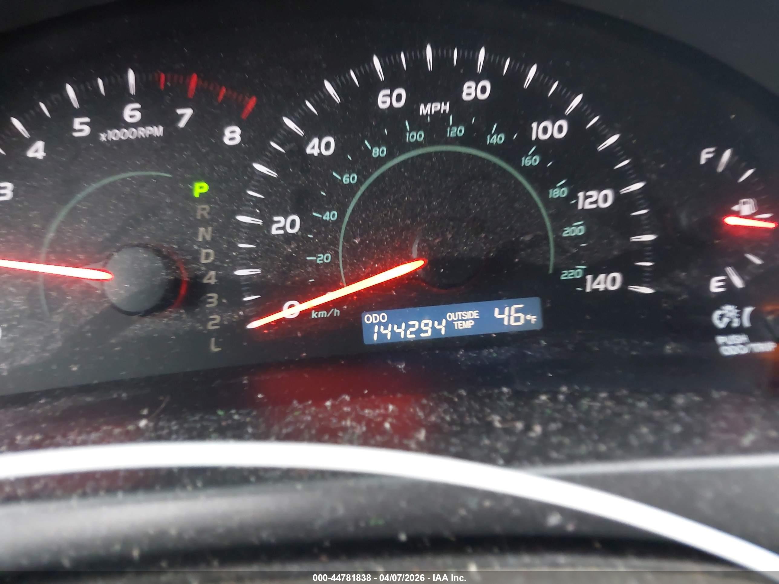 TOYOTA CAMRY image 7