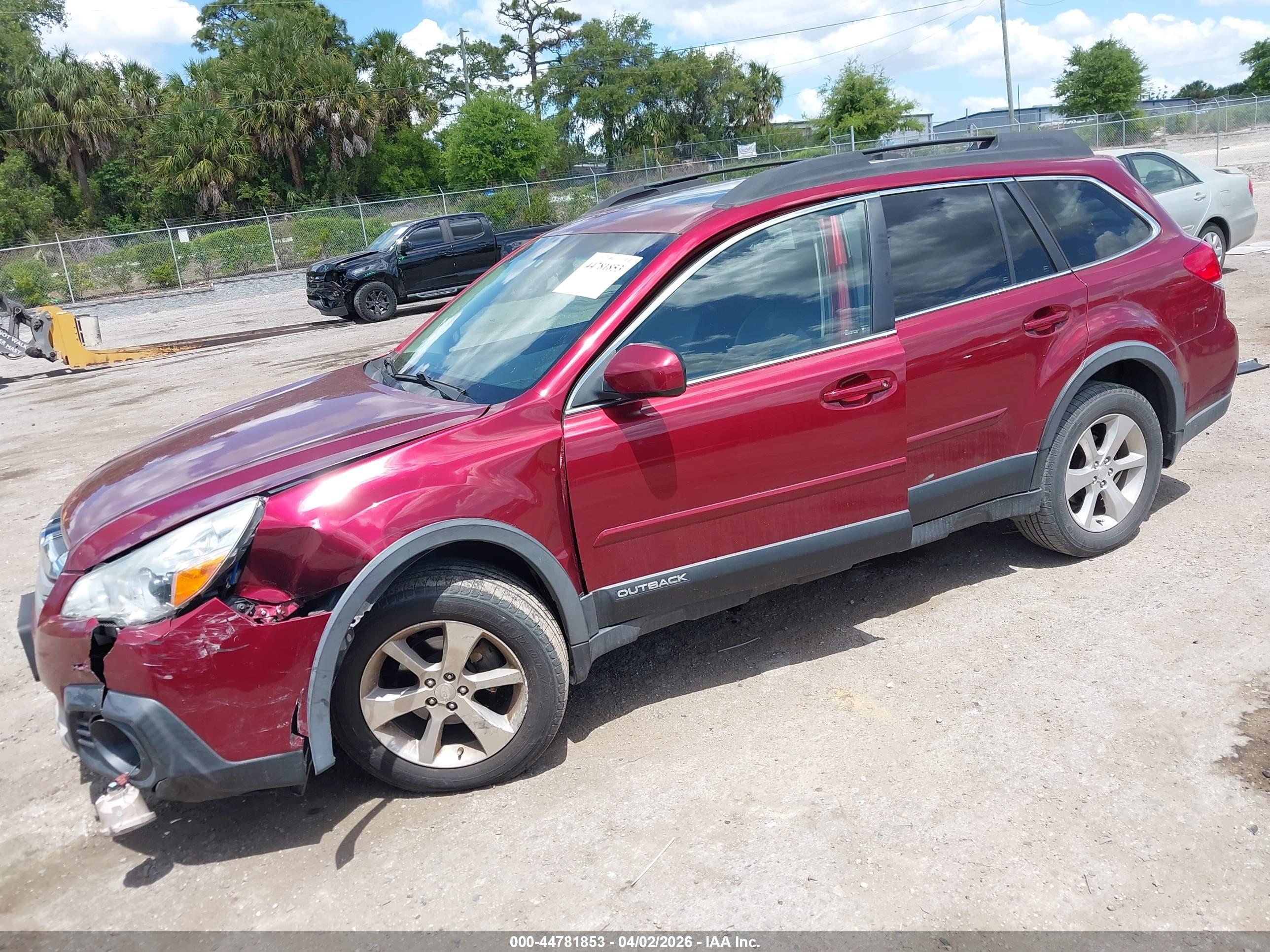 SUBARU OUTBACK image 2