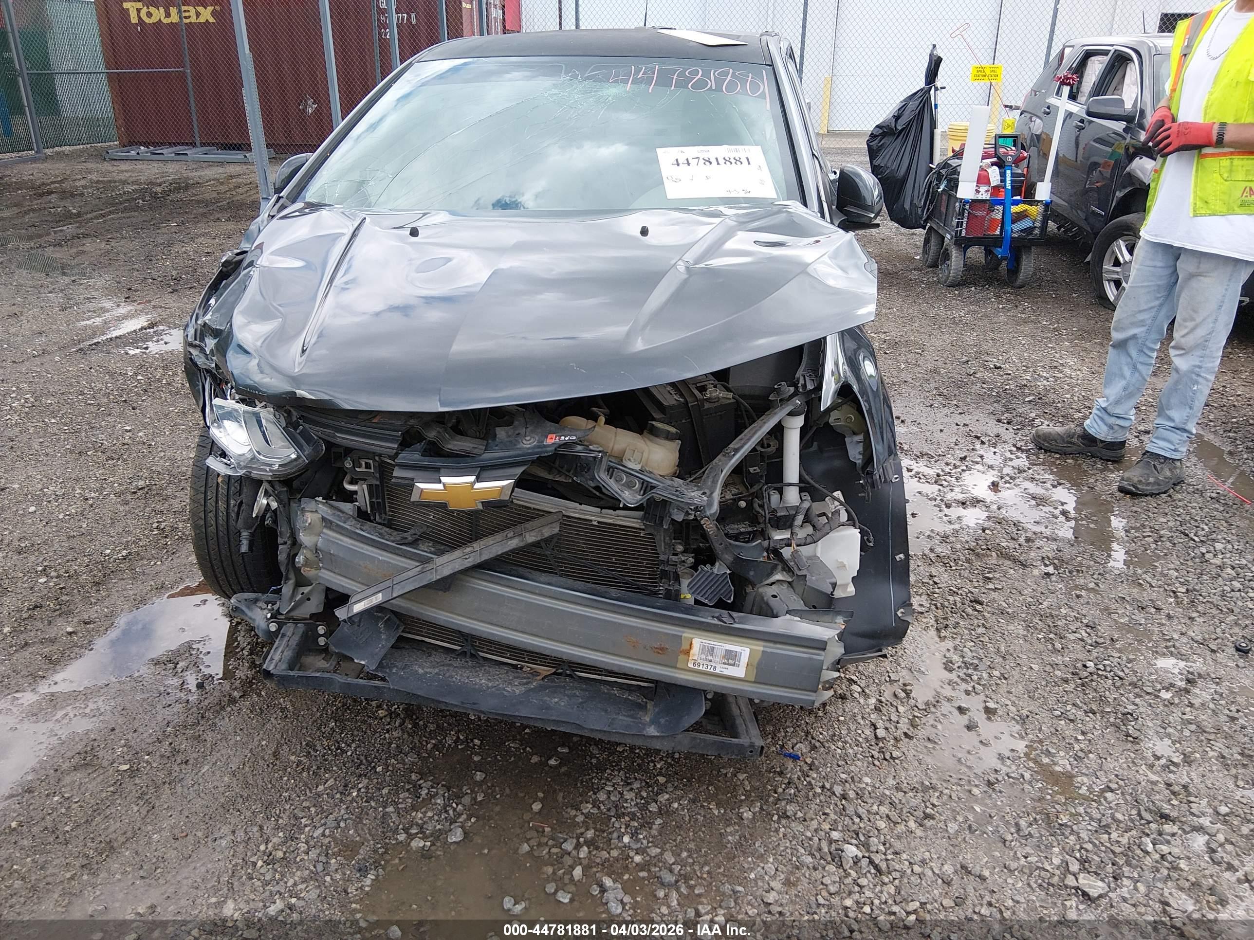 CHEVROLET SONIC image 6