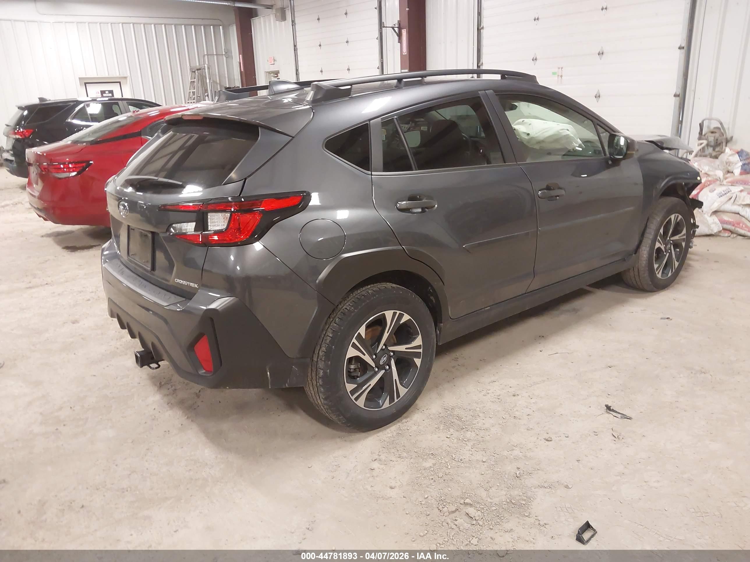 SUBARU CROSSTREK image 4