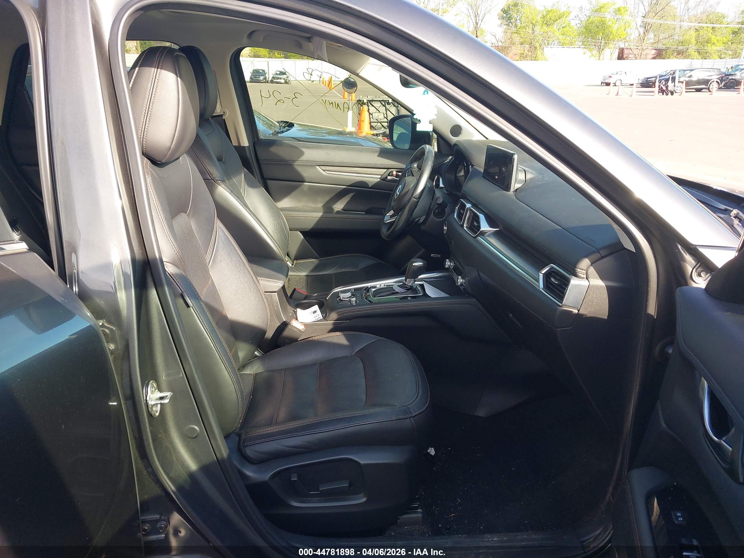 MAZDA CX-5 image 5