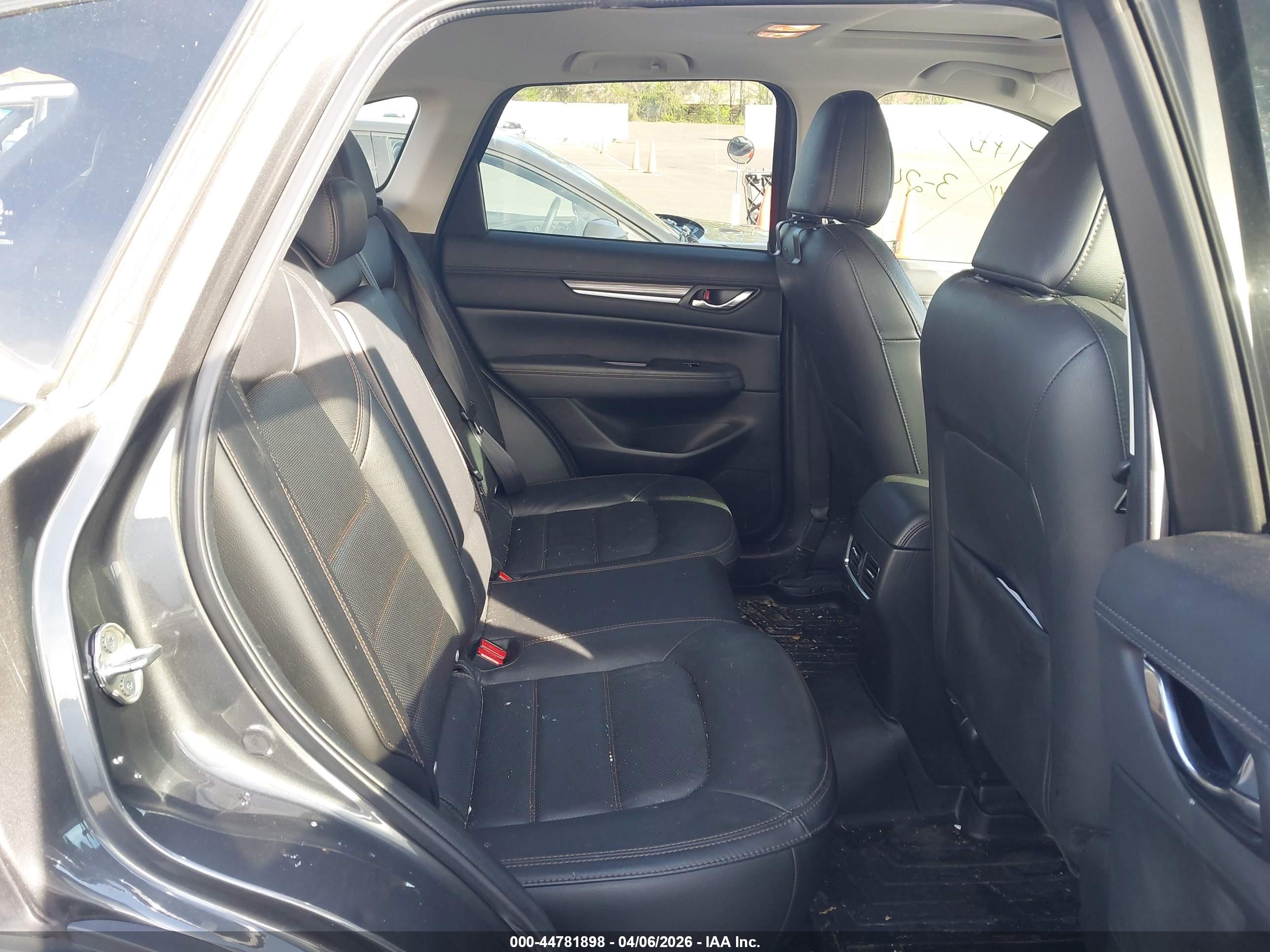 MAZDA CX-5 image 8