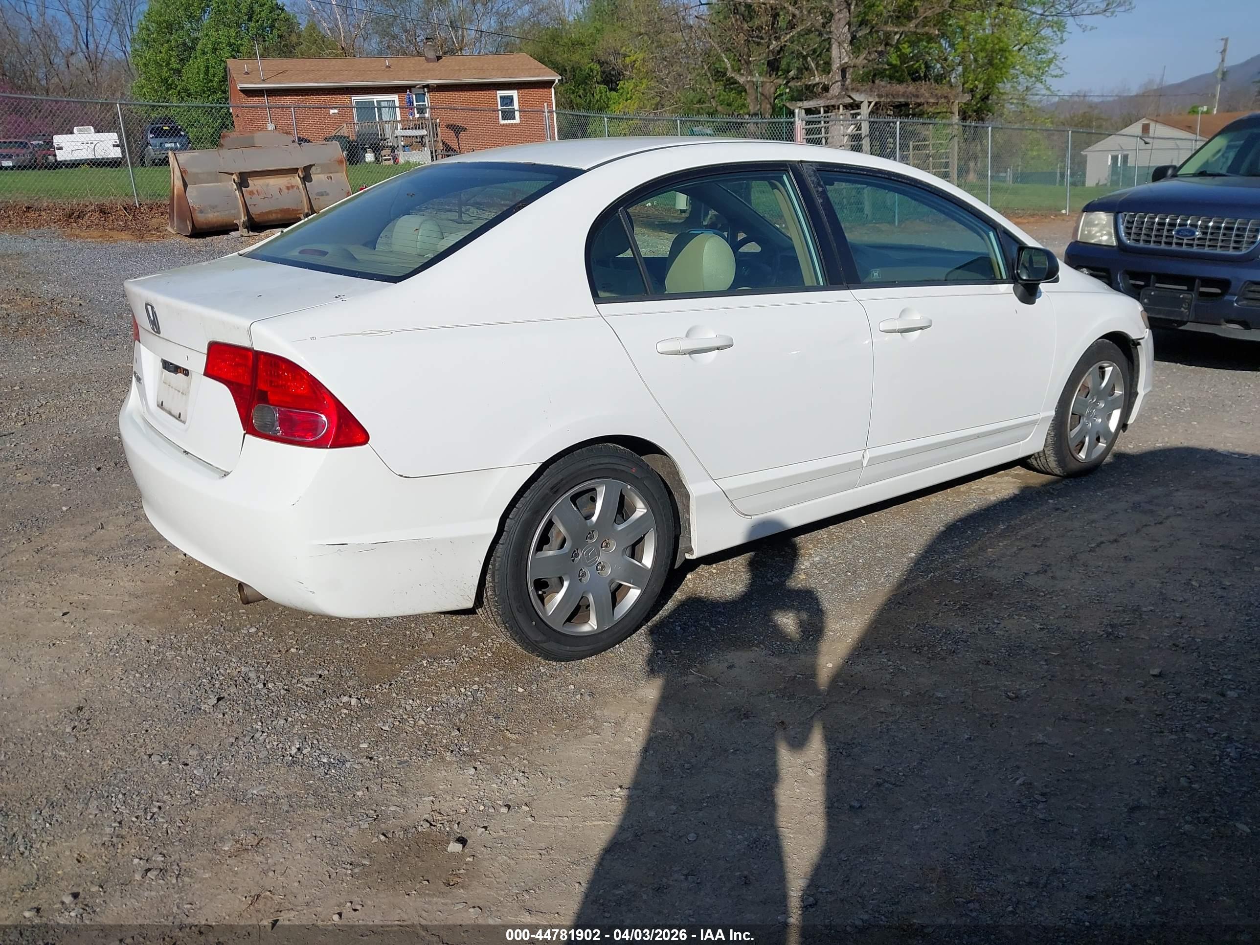 HONDA CIVIC image 4