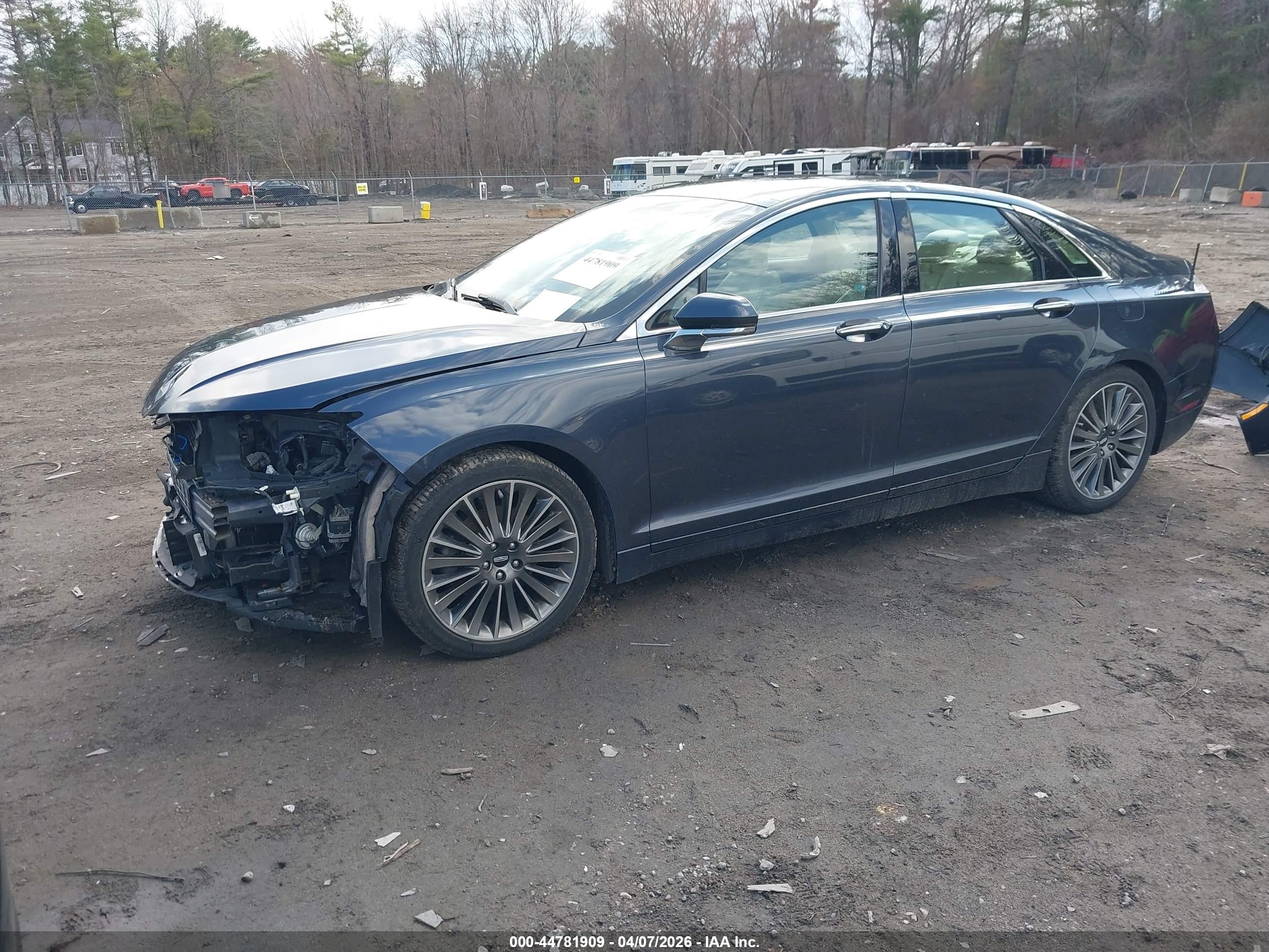 LINCOLN MKZ image 2