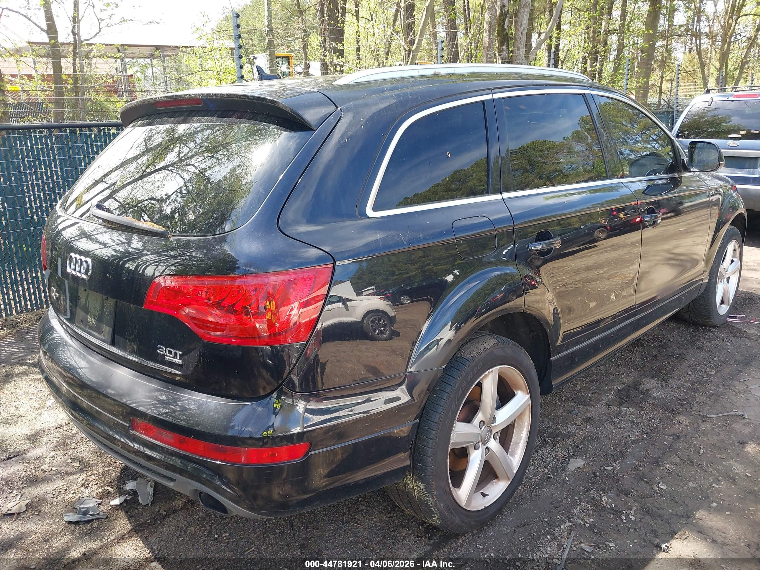 AUDI Q7 image 4