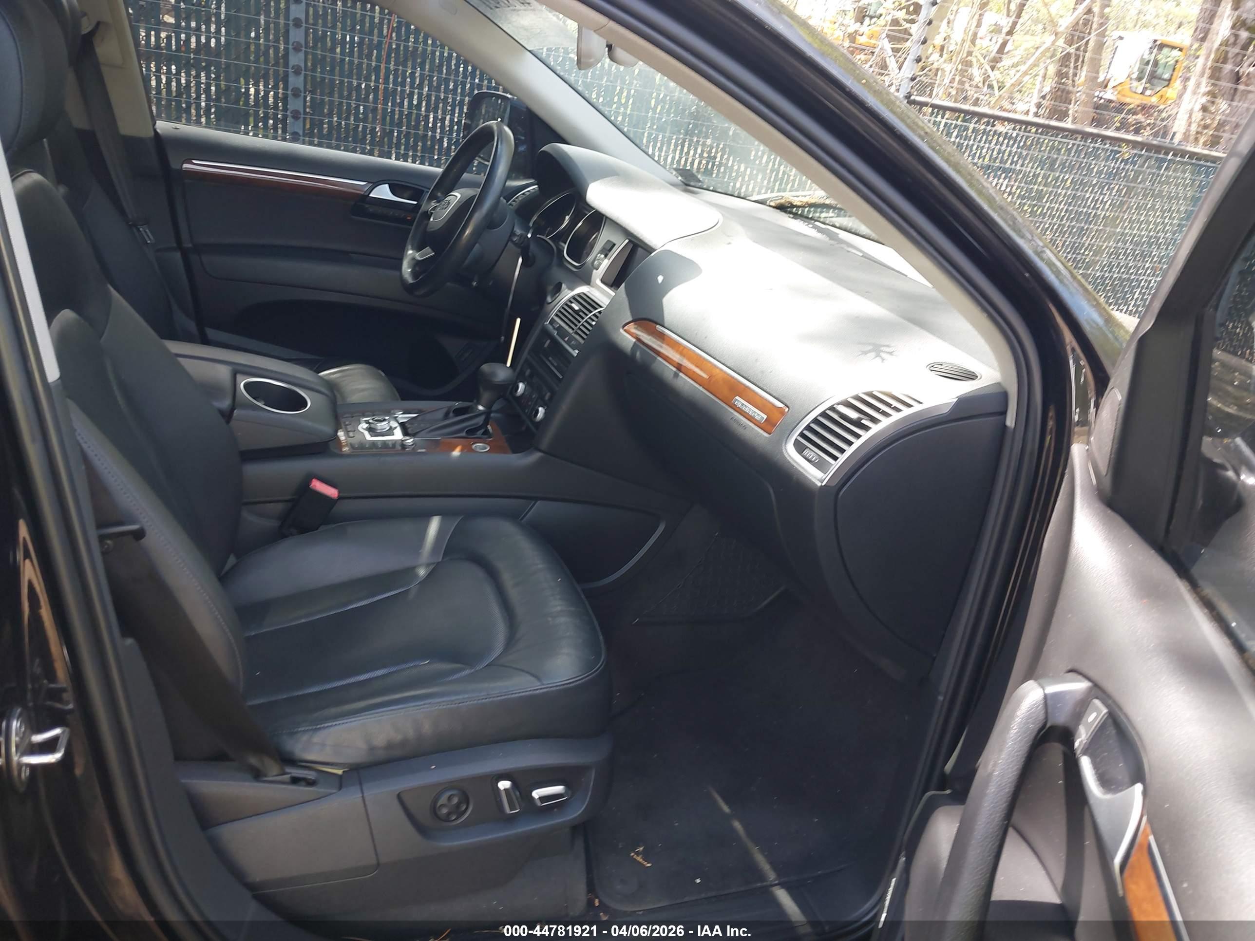 AUDI Q7 image 5