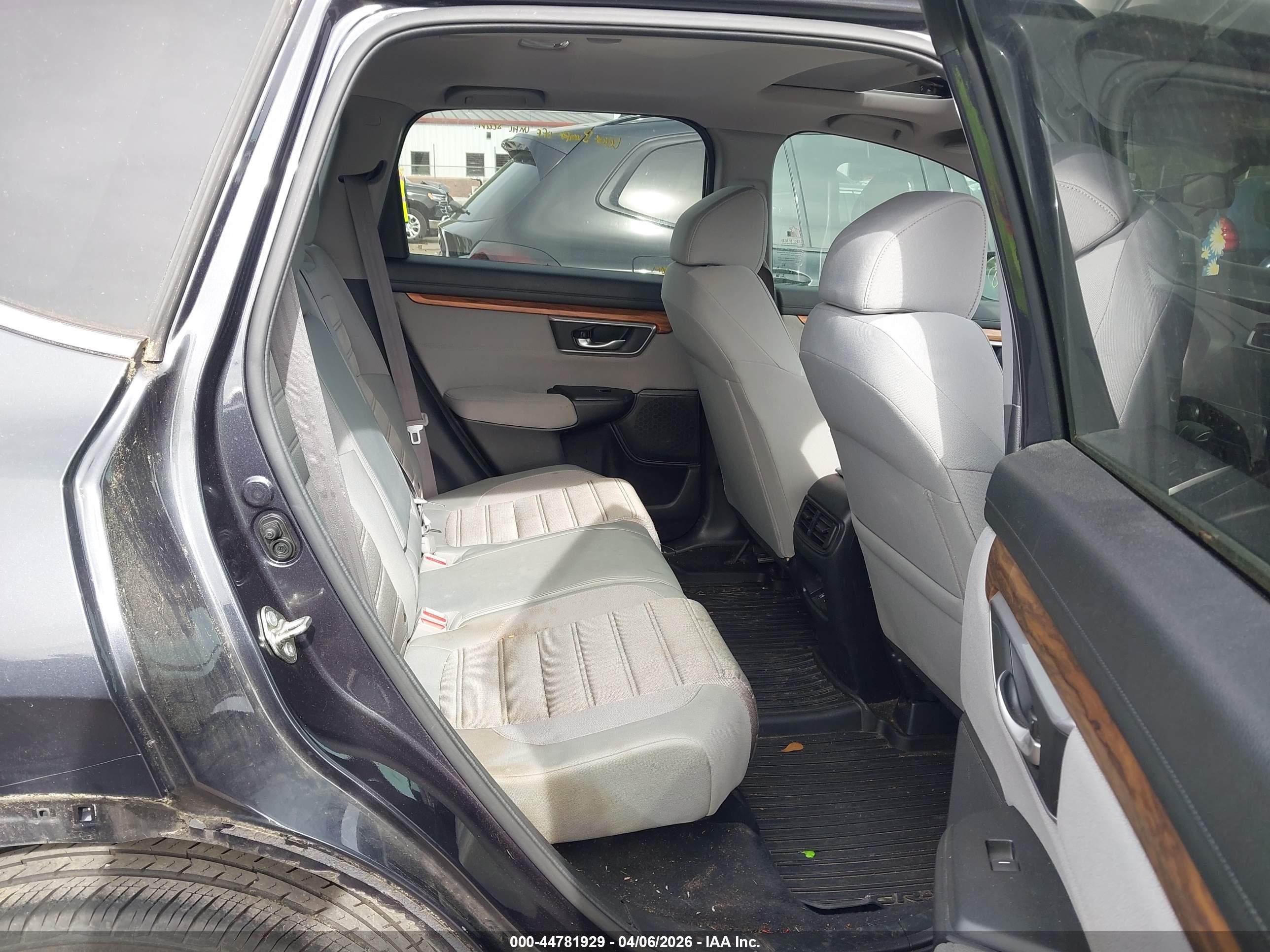 HONDA CR-V image 8