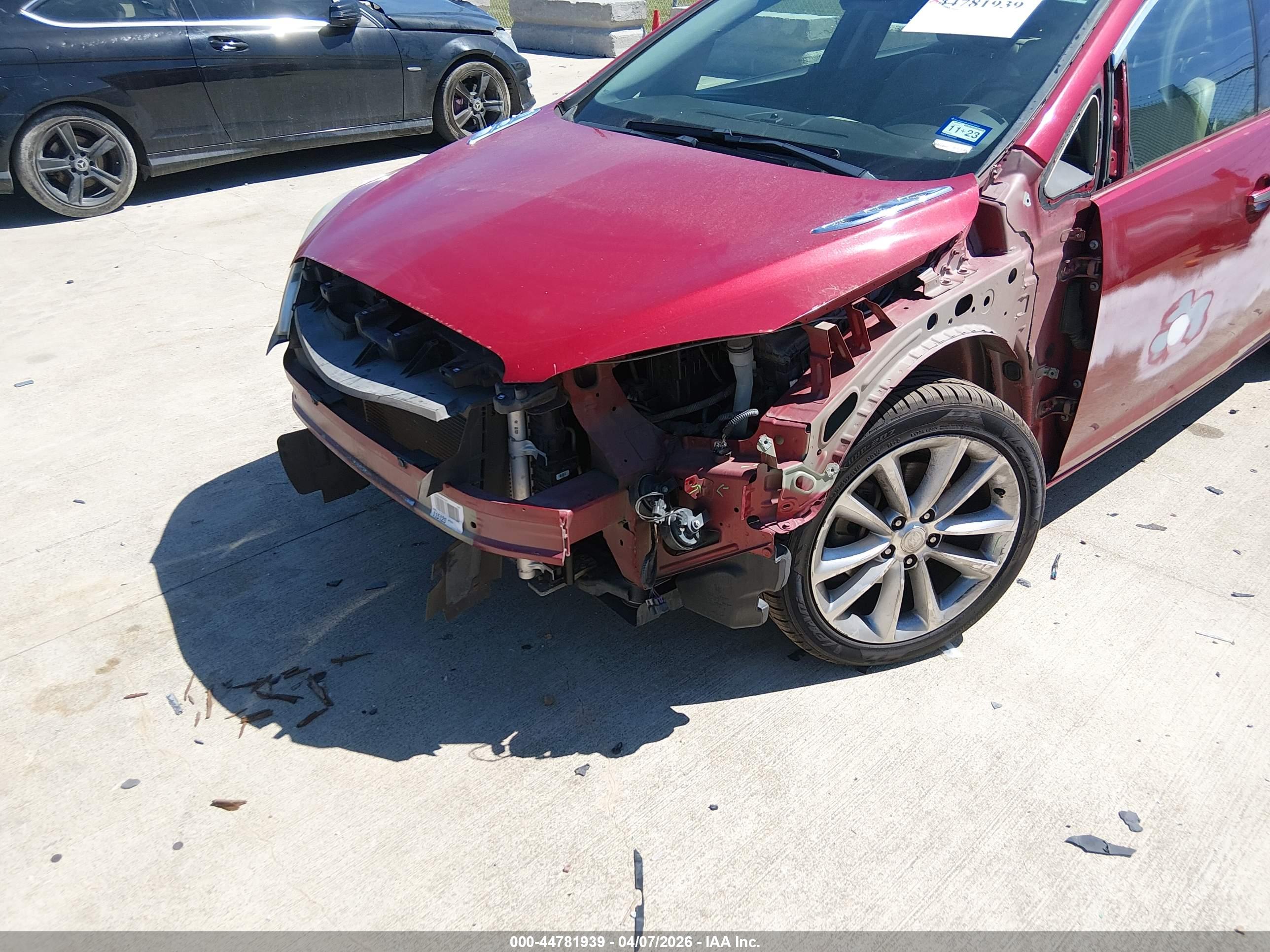 BUICK VERANO image 6