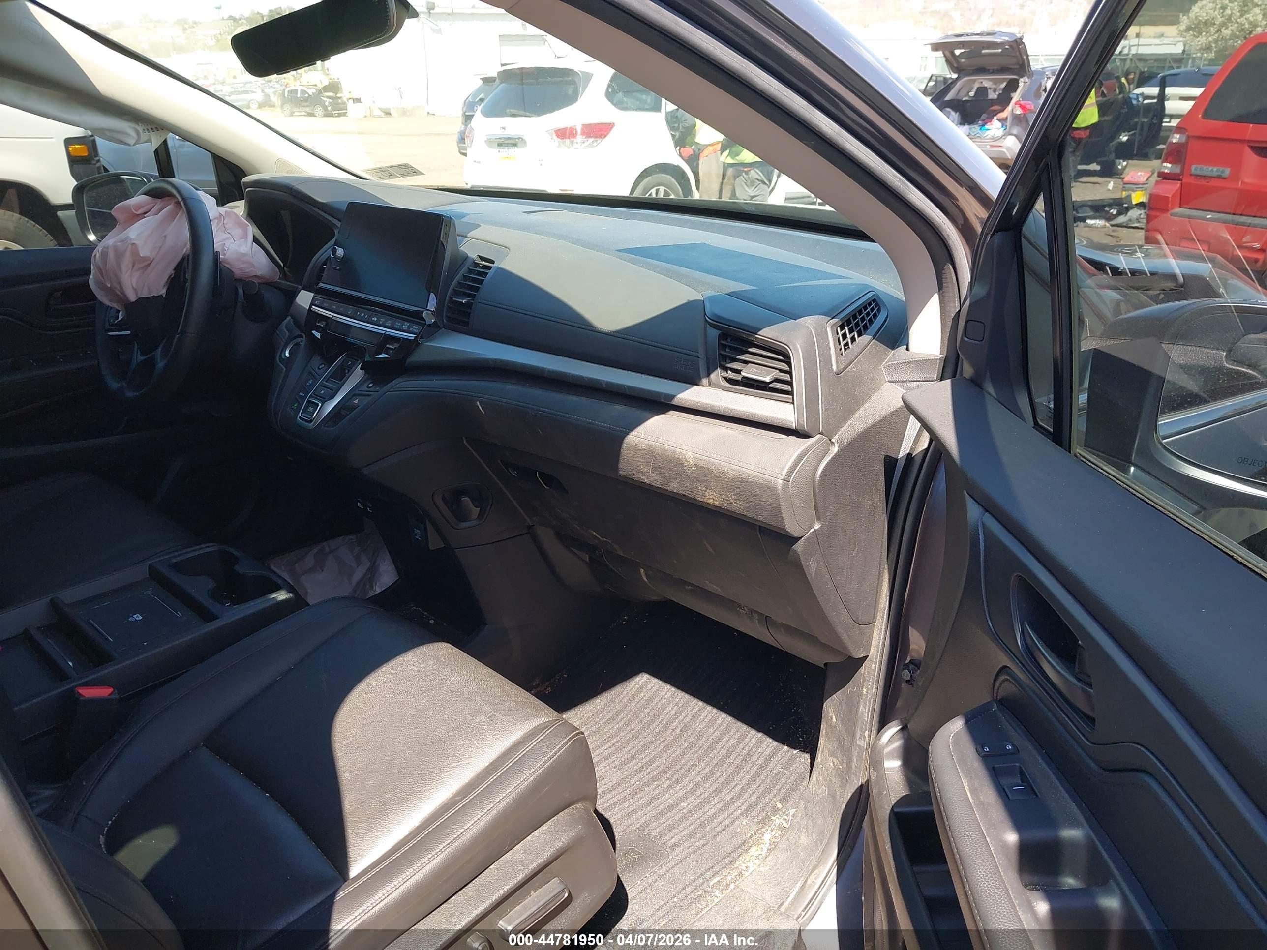 HONDA ODYSSEY image 5