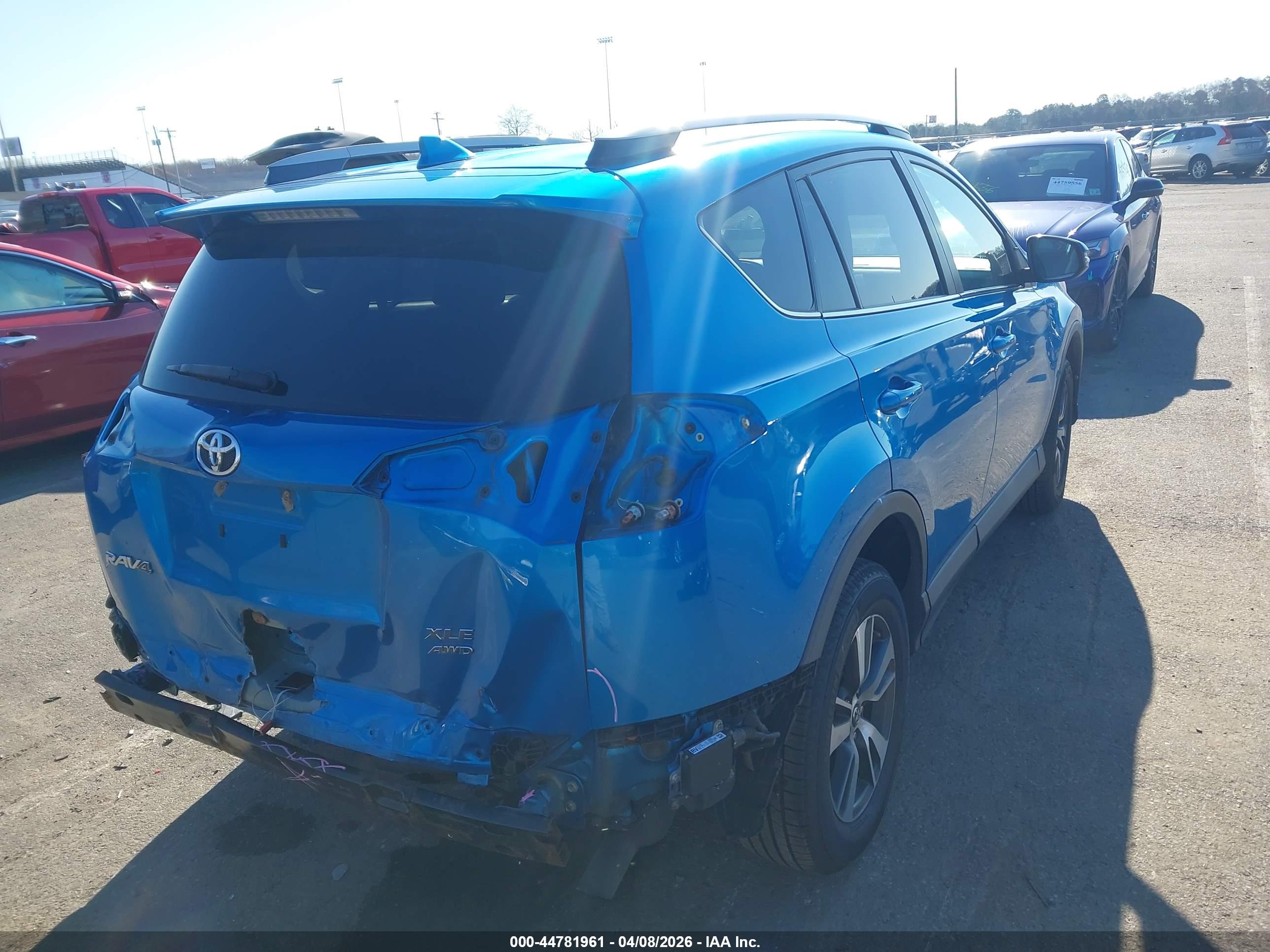TOYOTA RAV4 image 4
