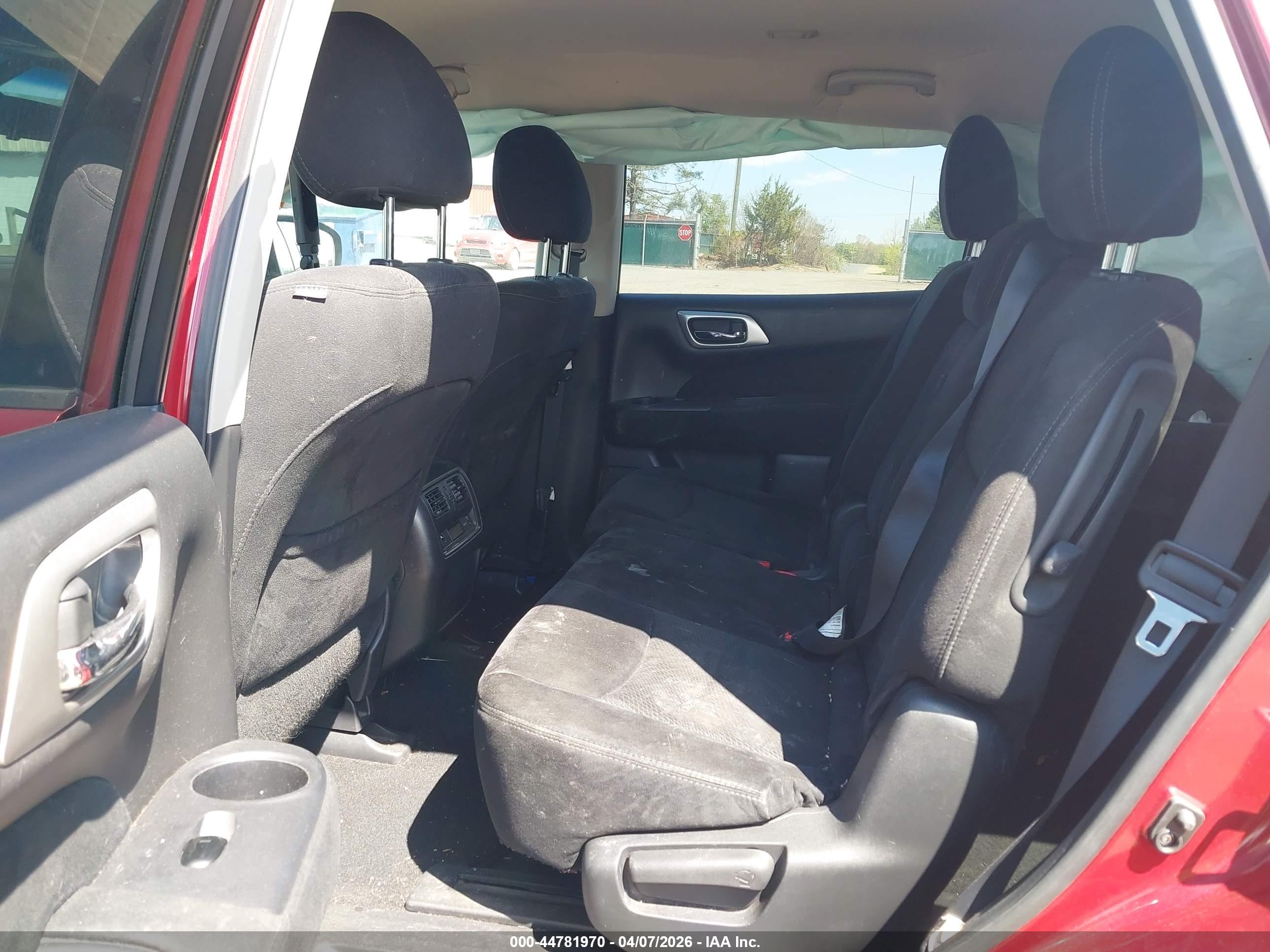 NISSAN PATHFINDER image 8