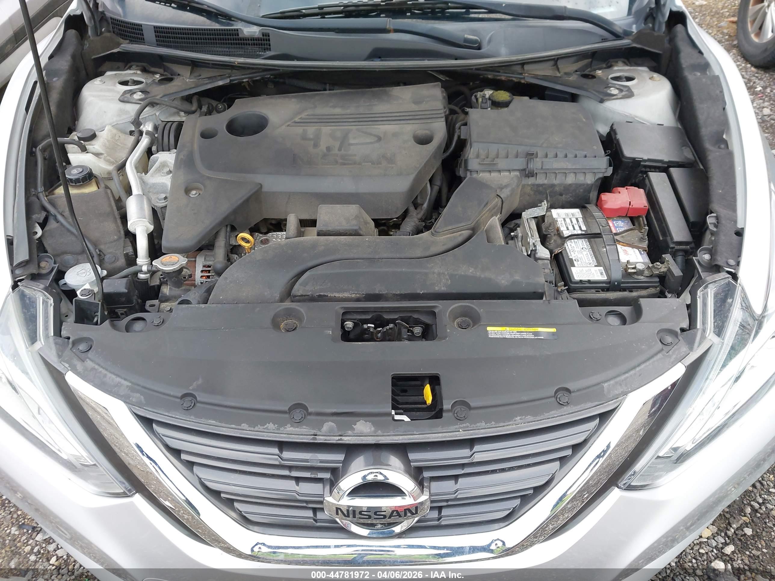 NISSAN ALTIMA image 10