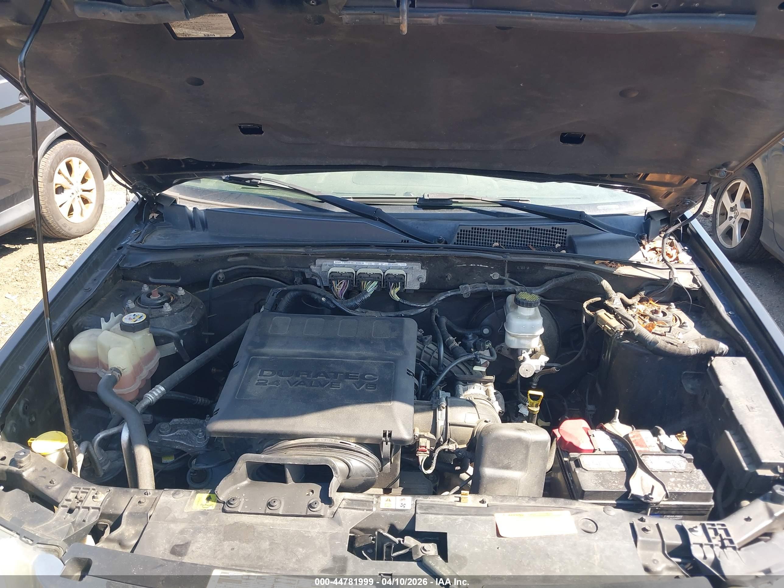 FORD ESCAPE image 10