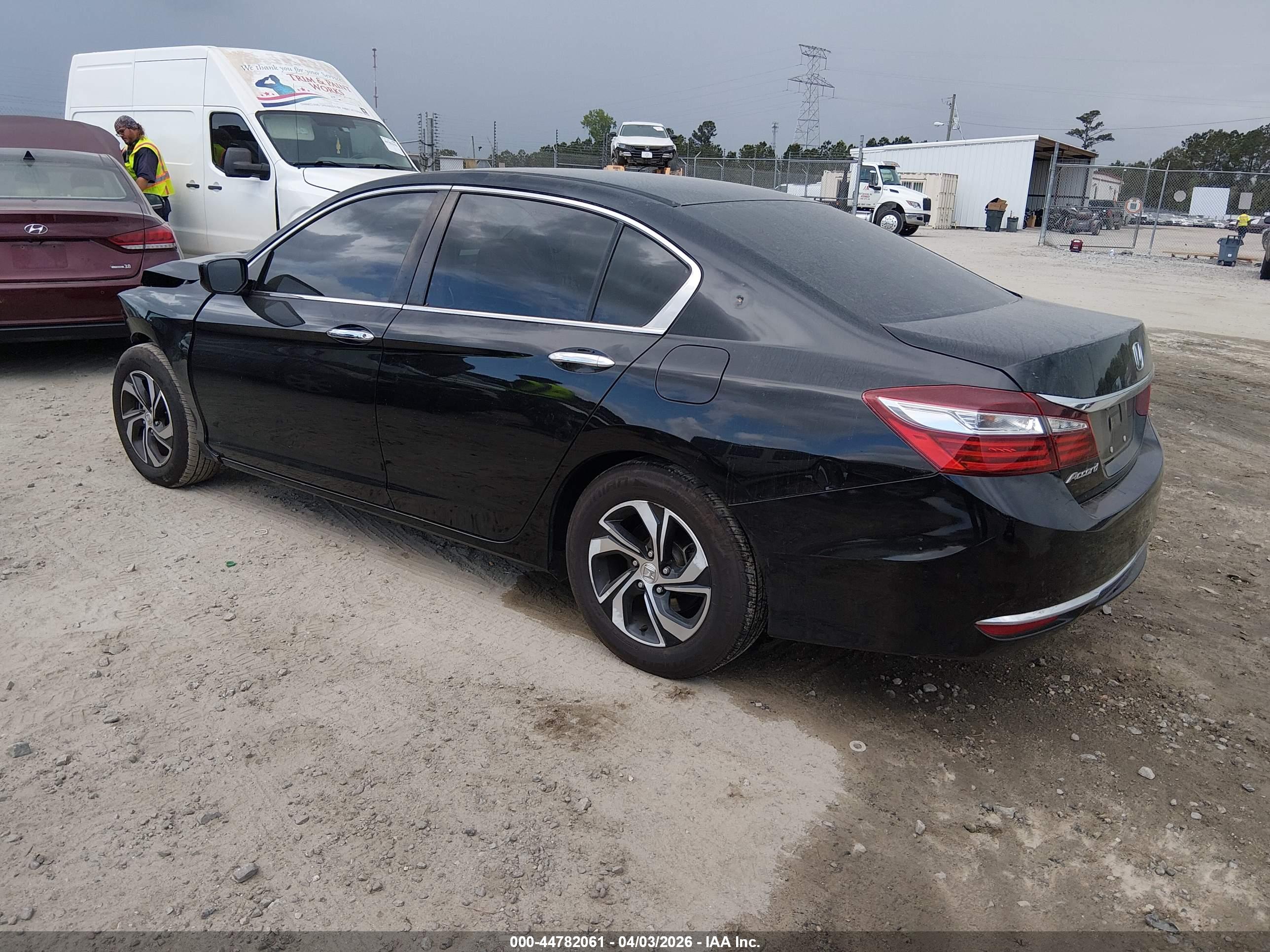 HONDA ACCORD image 3