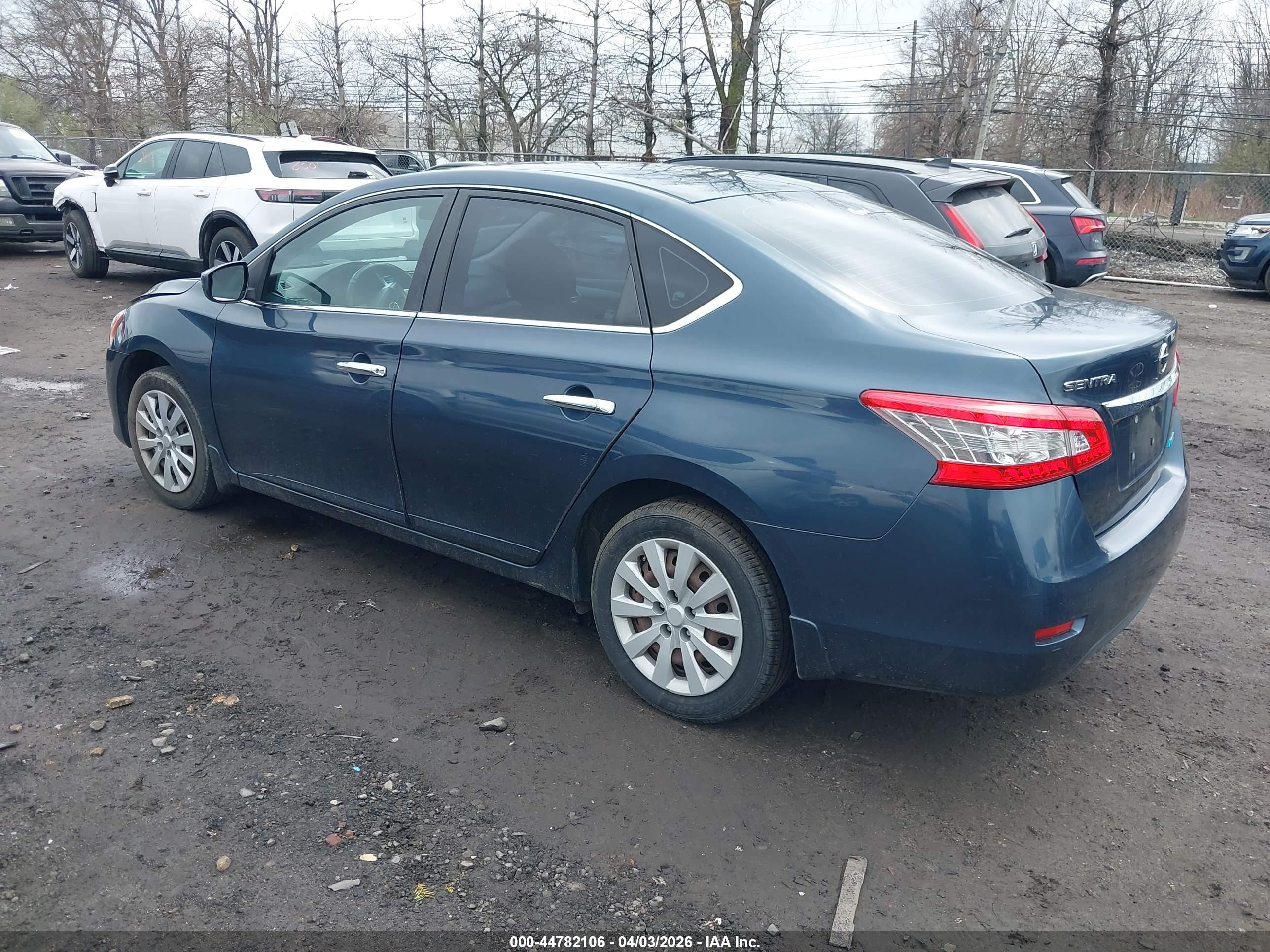 NISSAN SENTRA image 3