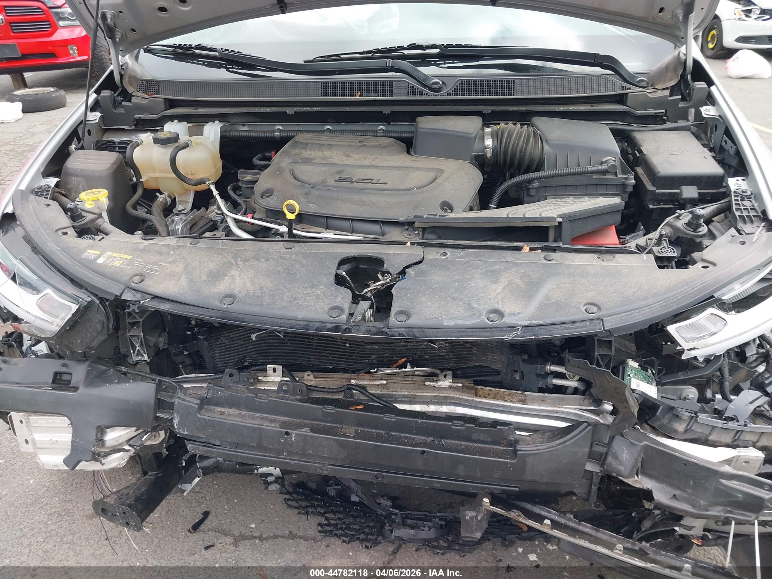 CHRYSLER PACIFICA image 10
